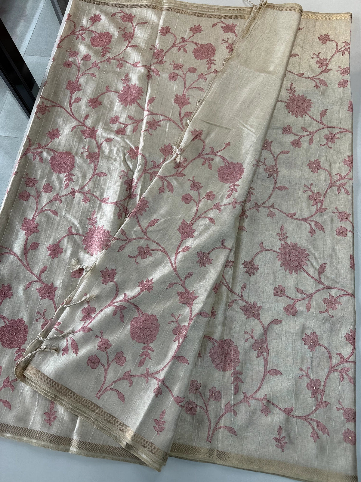 Soft Semi Tussar Saree / FG94N