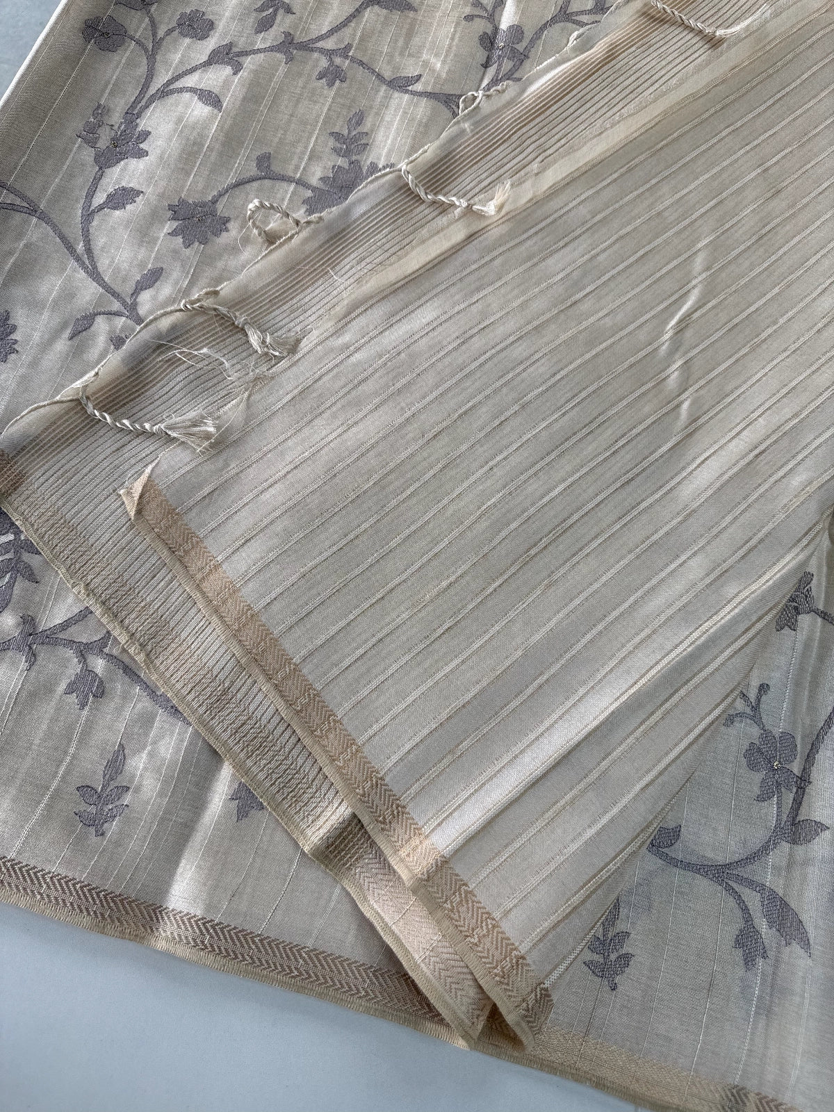 Soft Semi Tussar Saree / FG94N