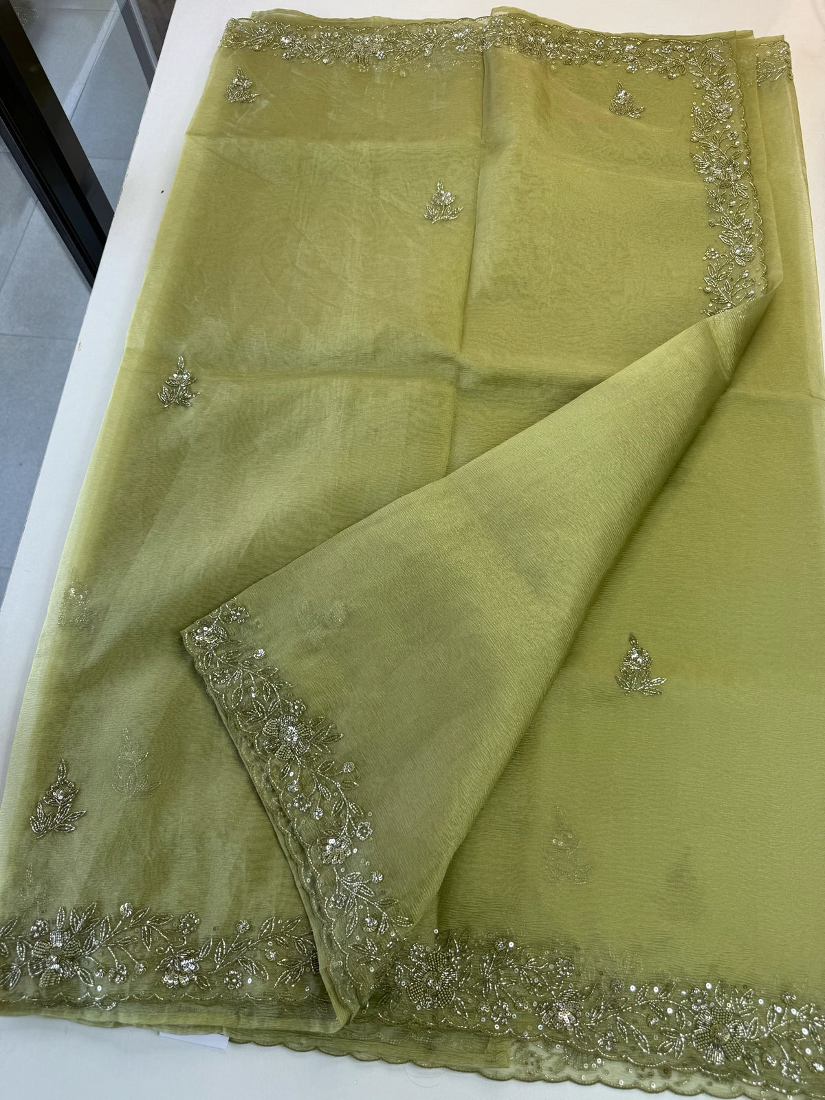 Crushed Tissue / HW129