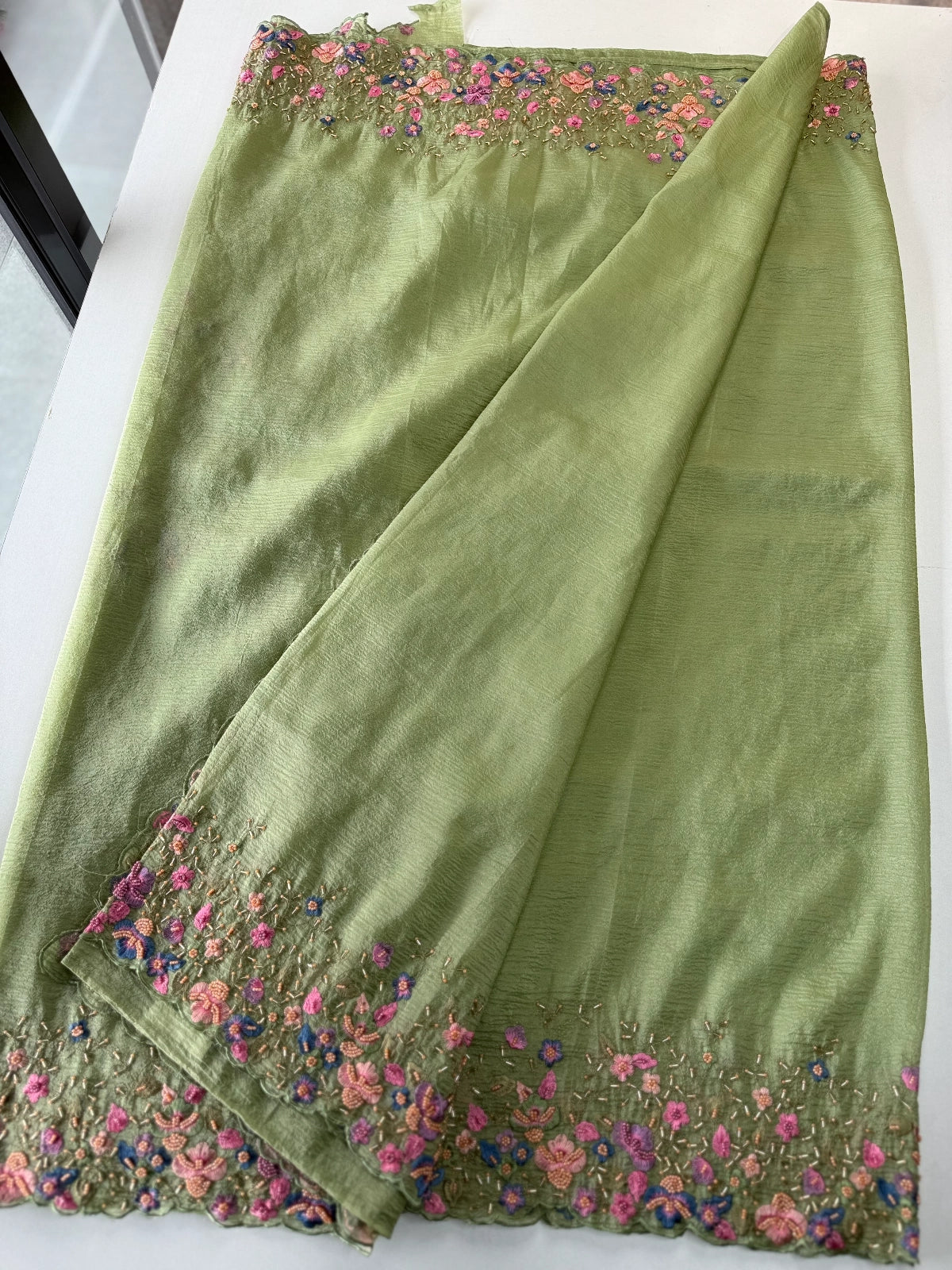 Crushed Crape Saree / 920A