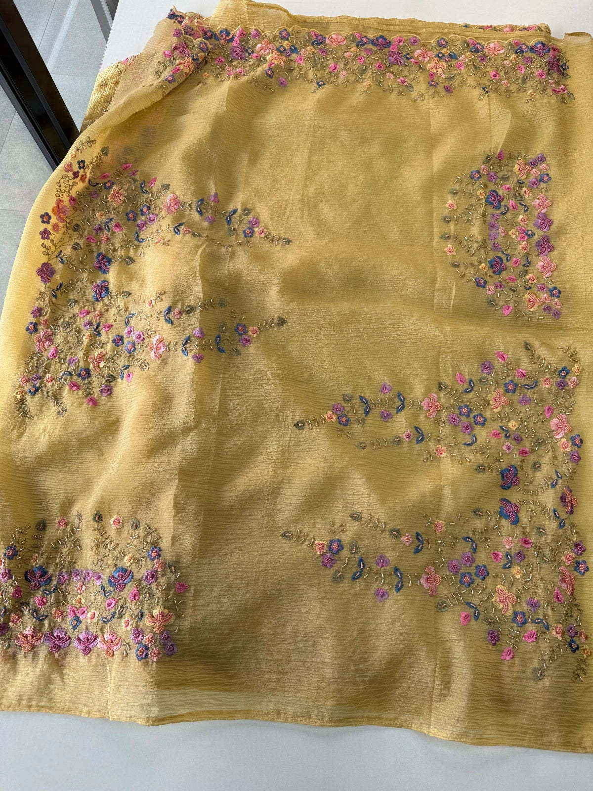 Crushed Crape Saree / 920A