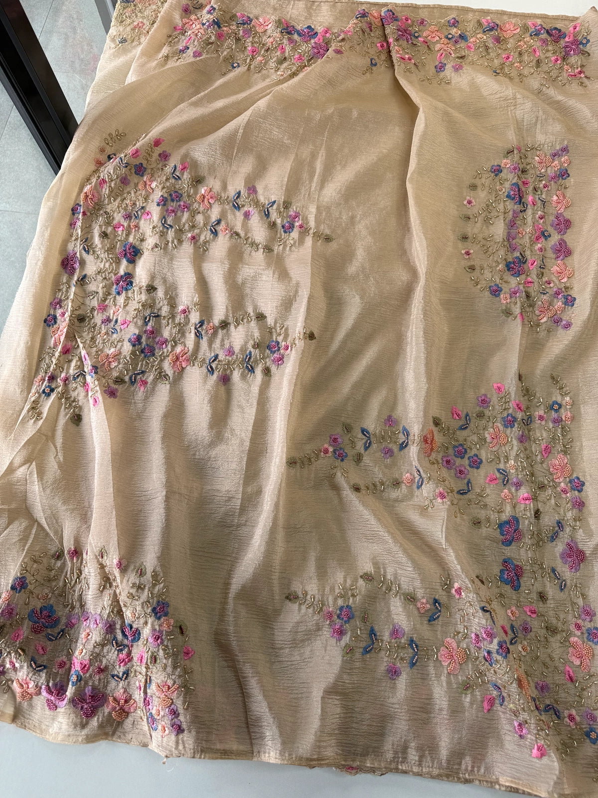 Crushed Crape Saree / 920A