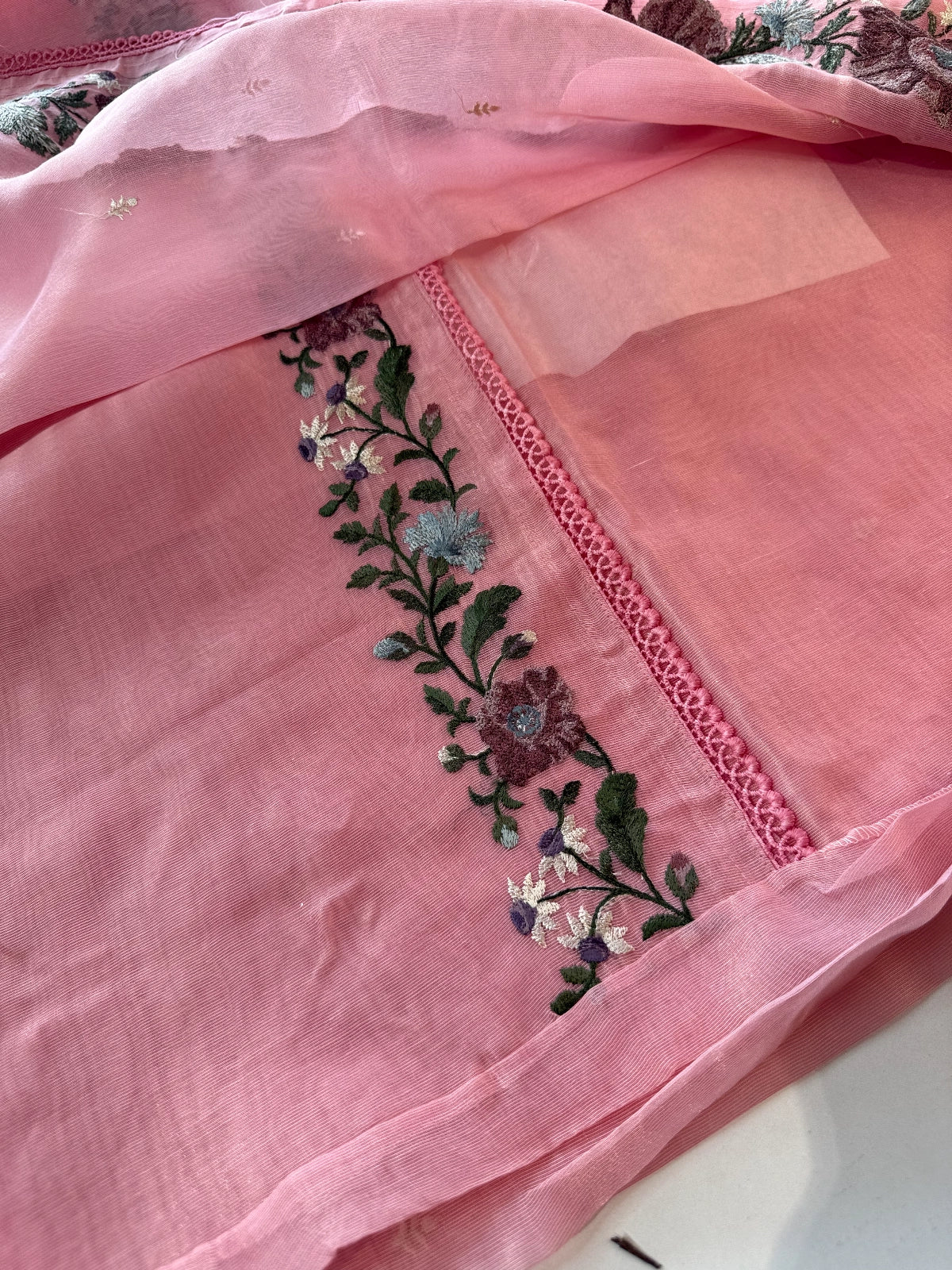 Tissue Chanderi Blend / 275E