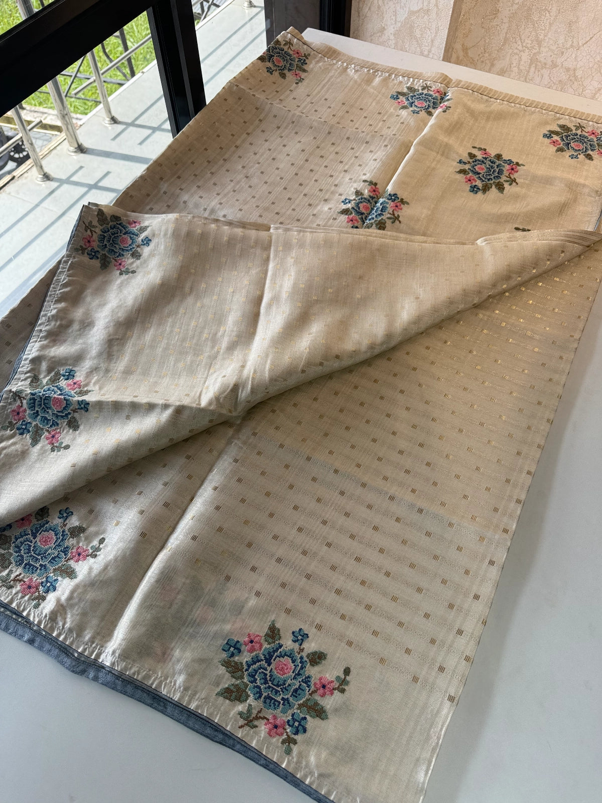 Semi Tussar / 1297