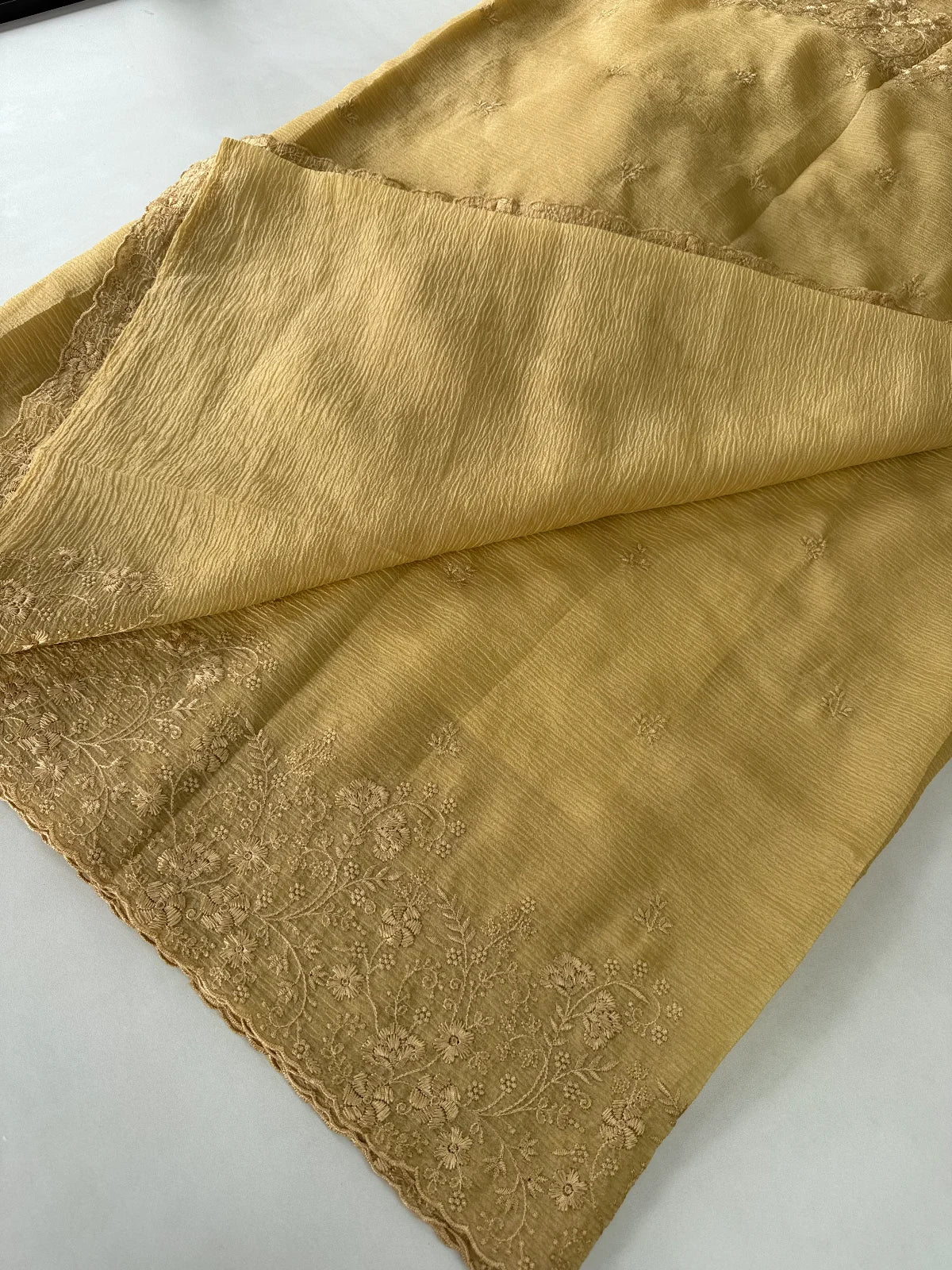 Crushed Crape / CW202