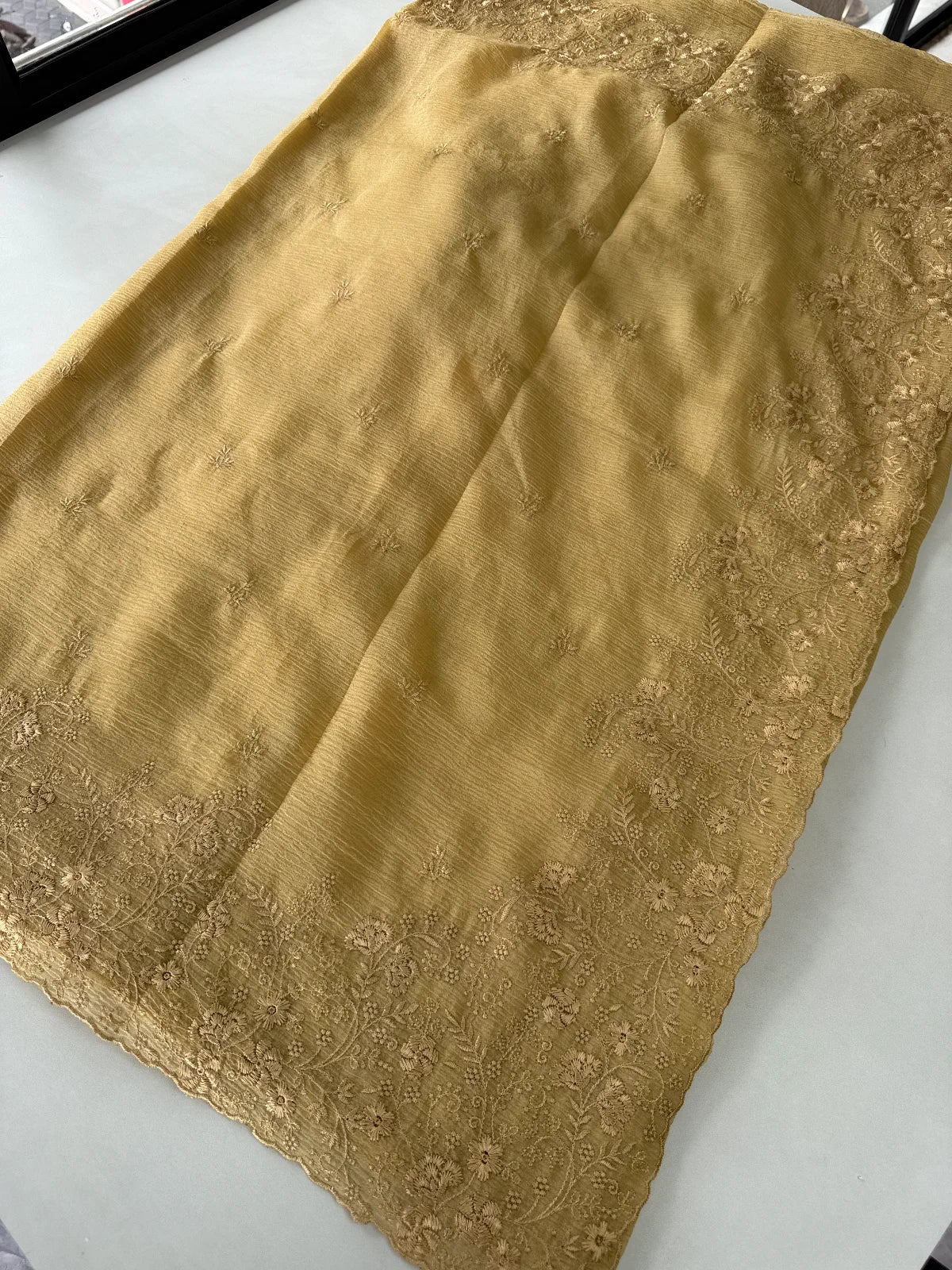 Crushed Crape / CW202