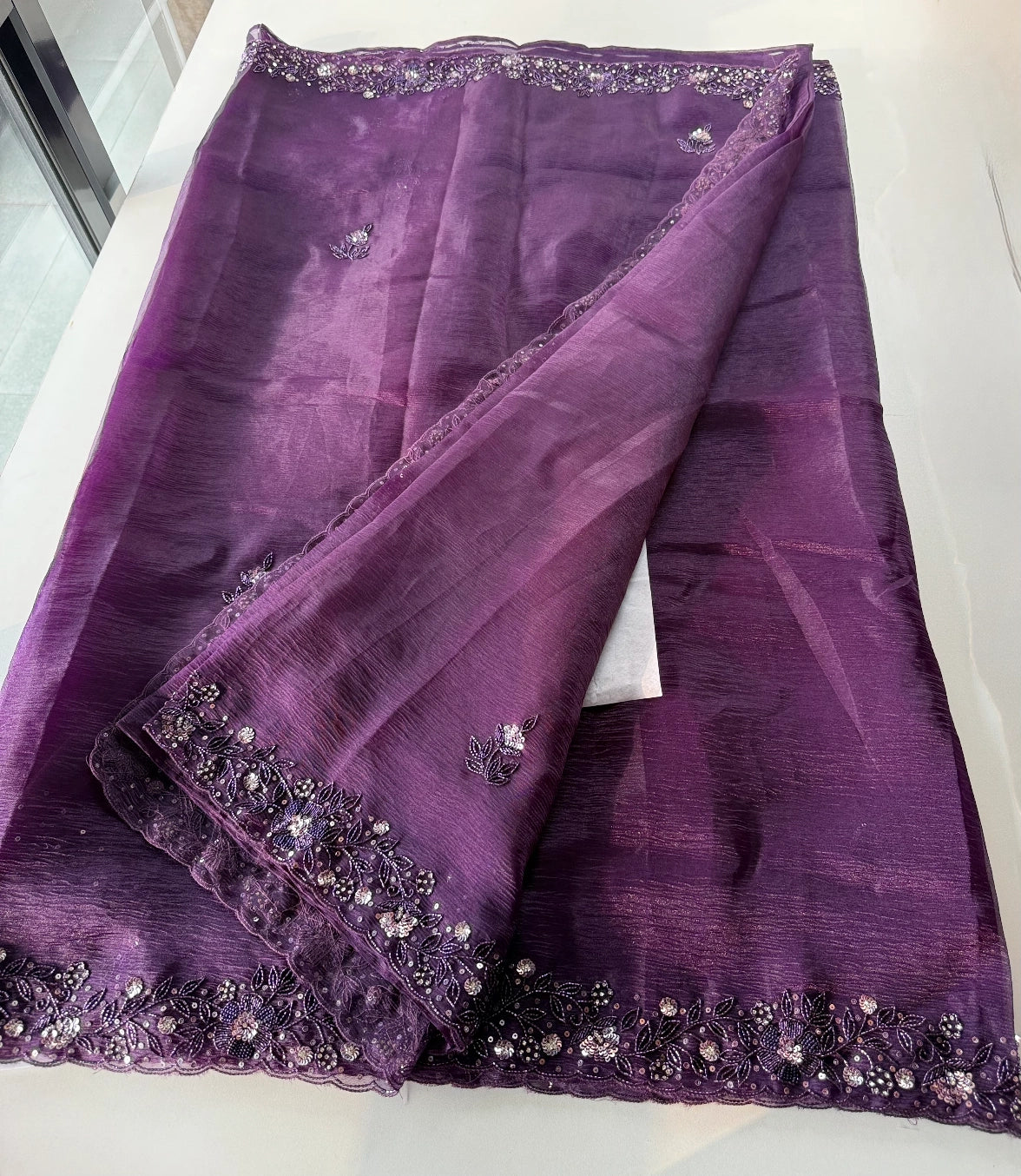 Crushed Tissue / HW129