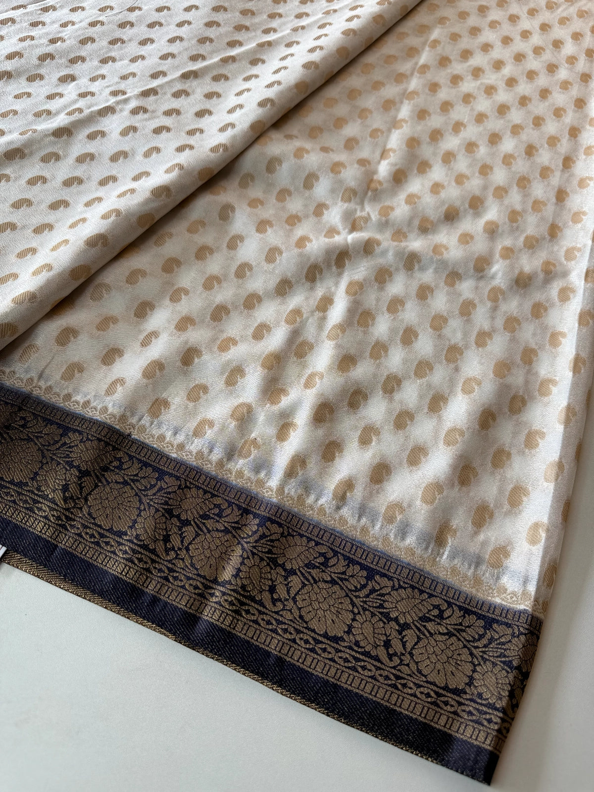 Soft Georgette Banarasi /MT101