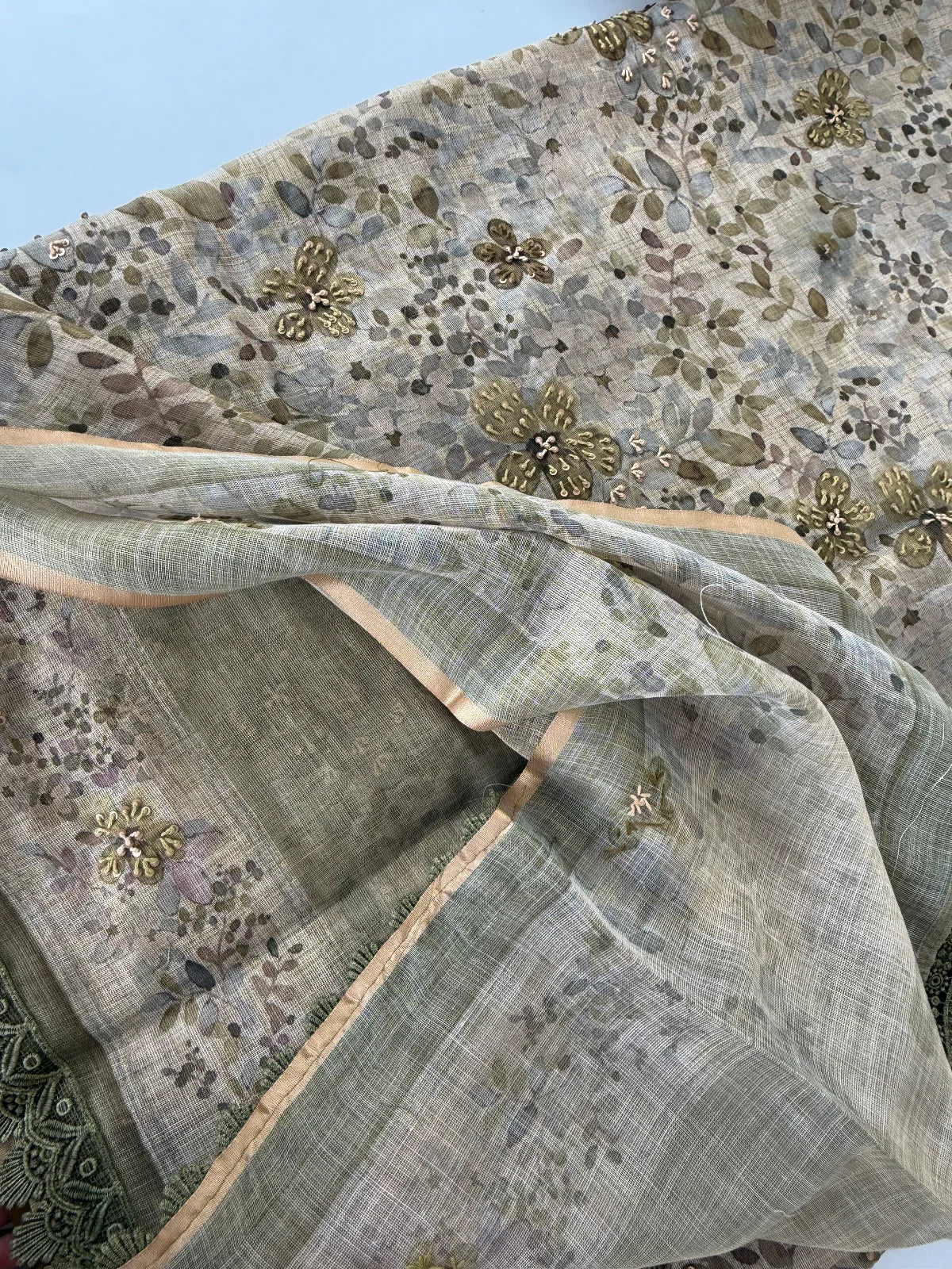 Tissue linen /SR562