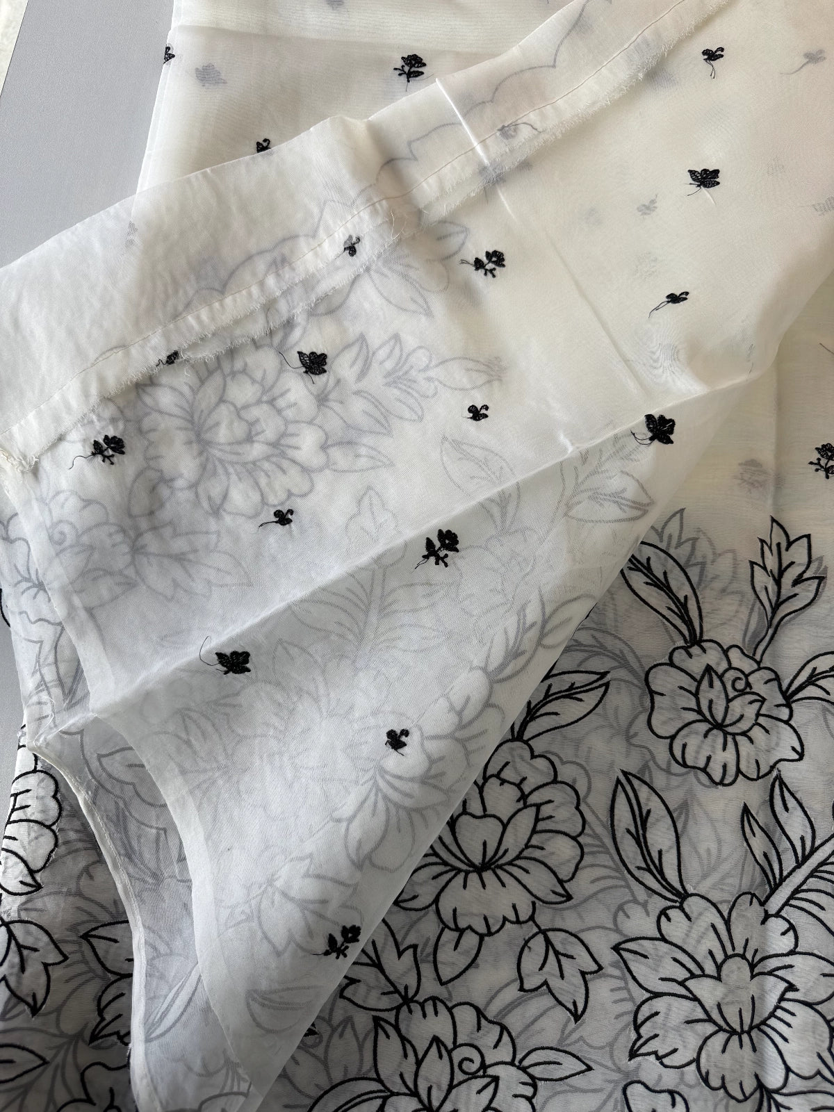 Viscous Organza Saree/ DU18