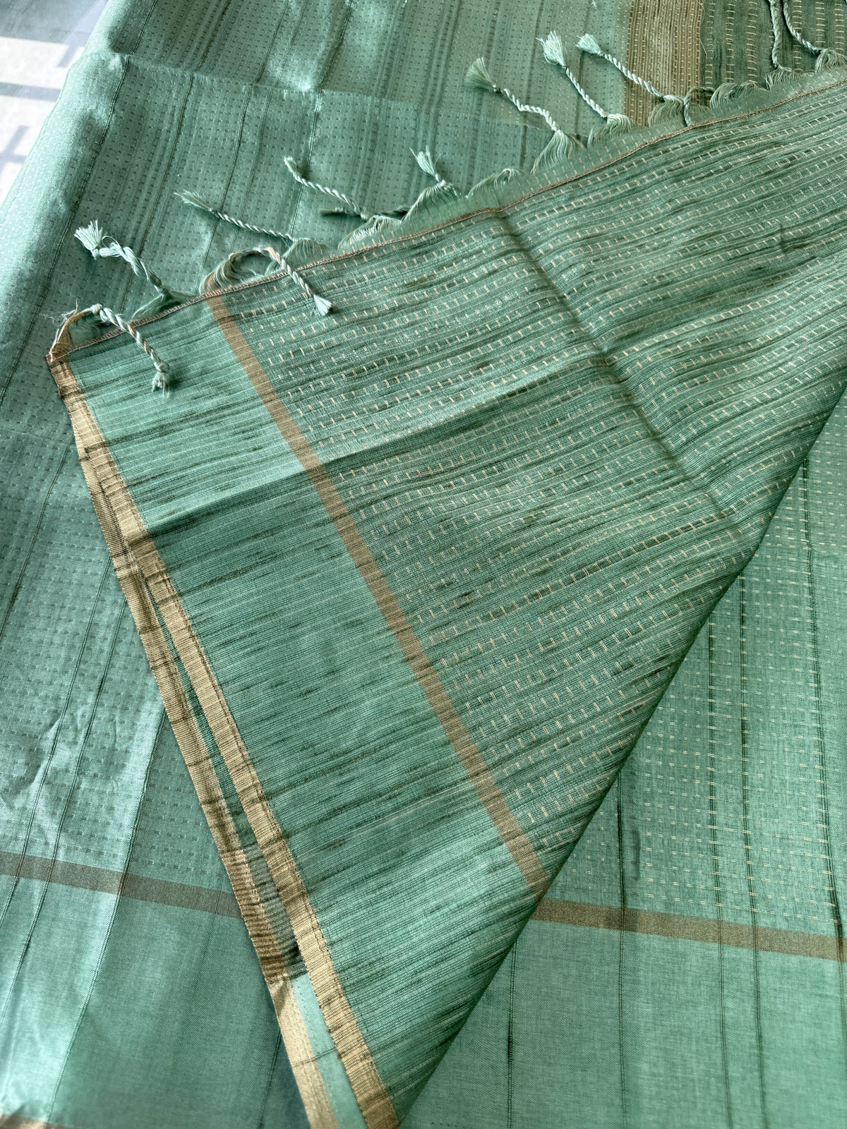 Semi matka saree/MAT12