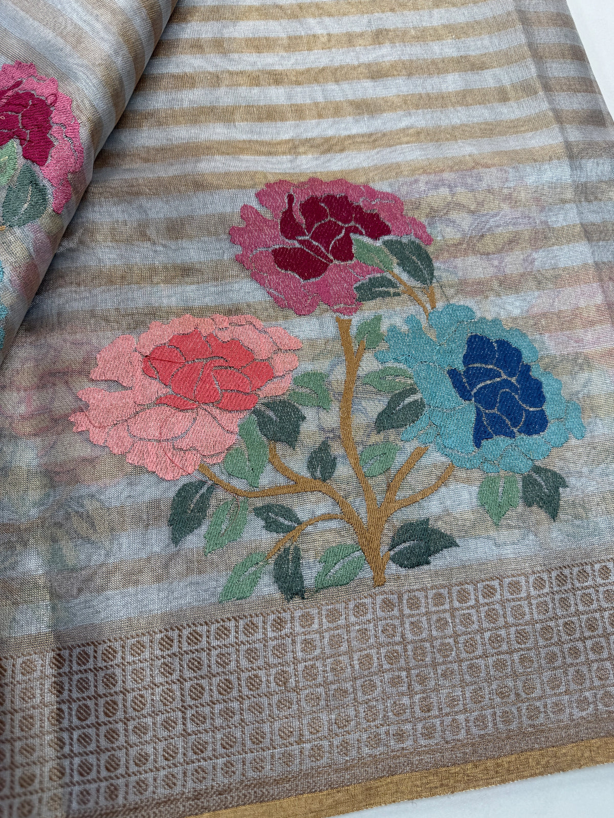 Tissue weaved Saree/ 268D