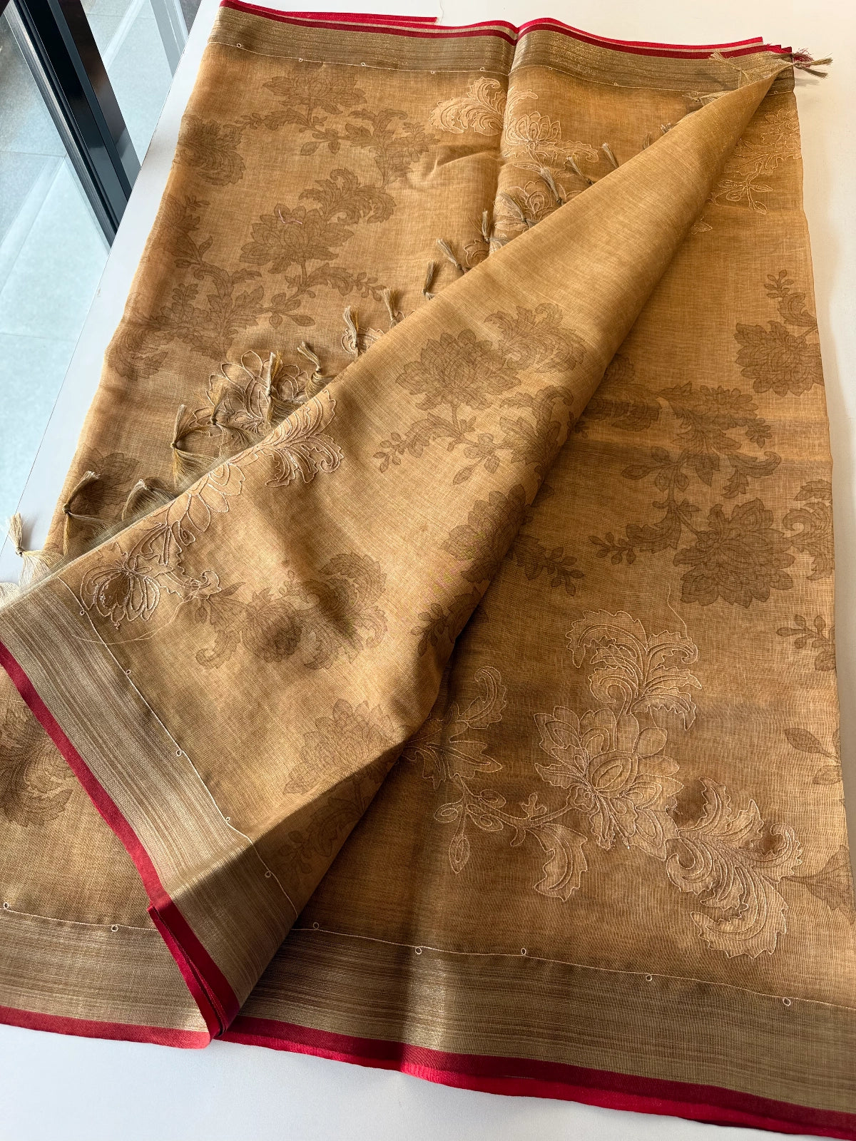 Tissue Linen Blend Saree / 1568