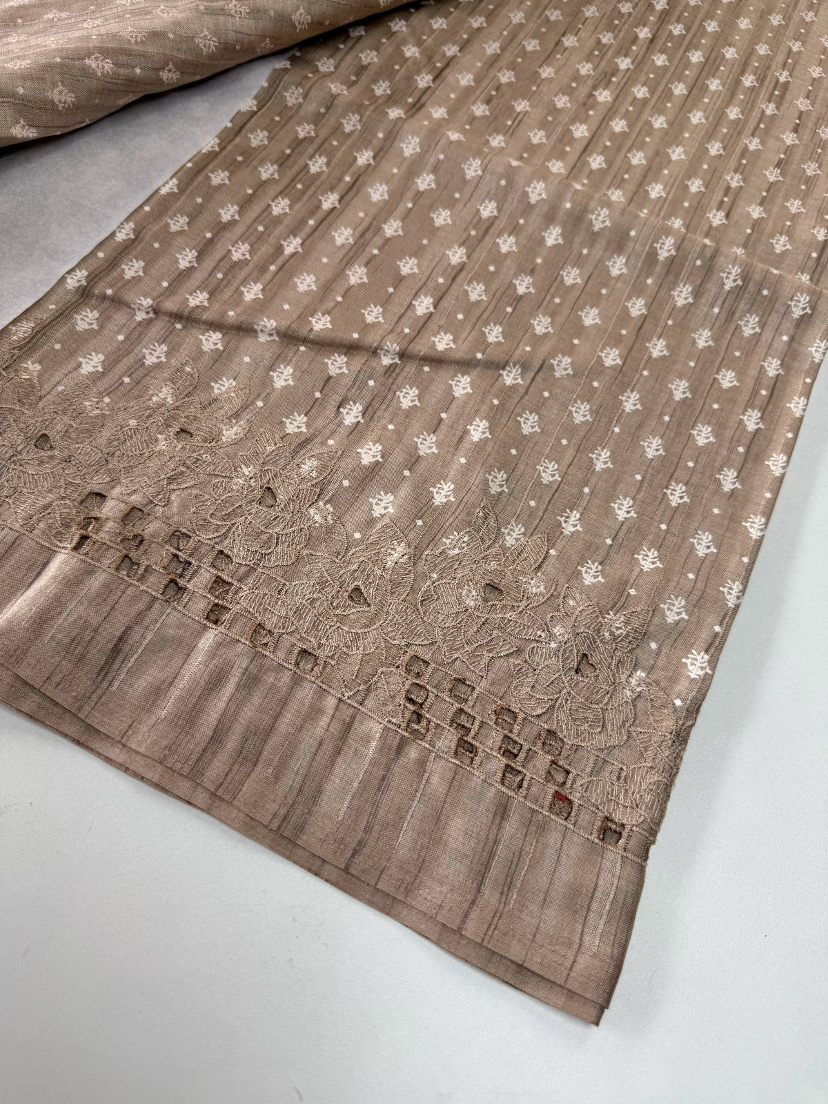 Soft semi Tussar/1343