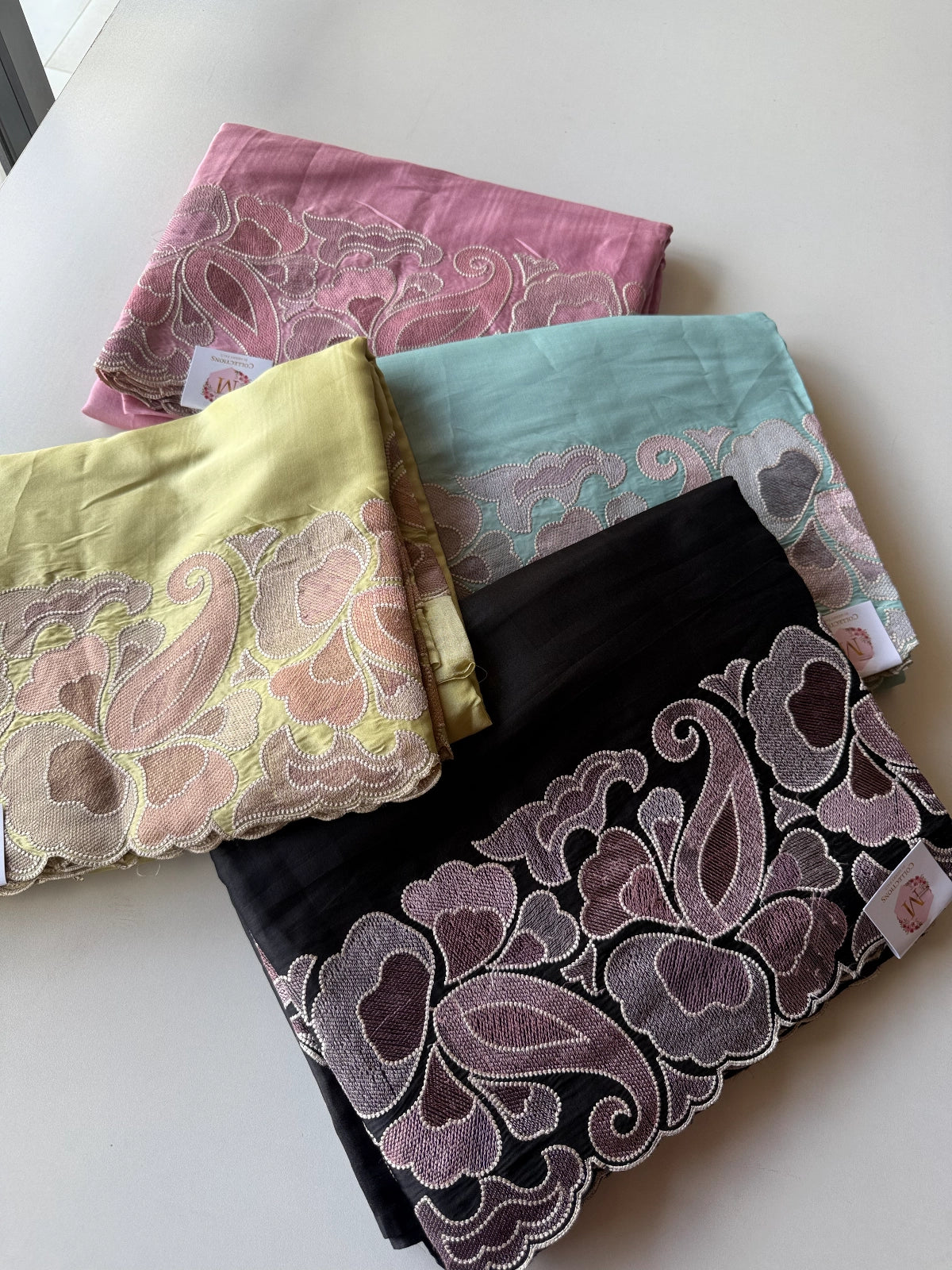 Dola Silk / 8016