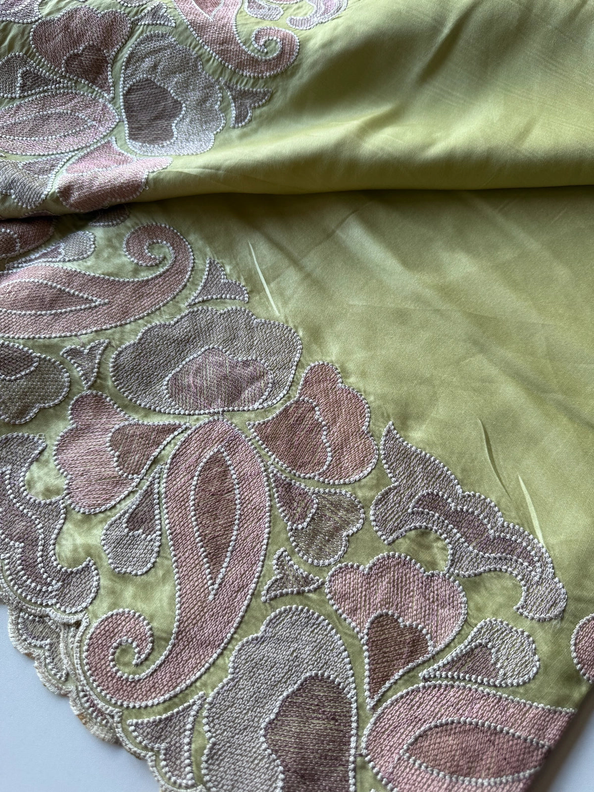Dola Silk / 8016
