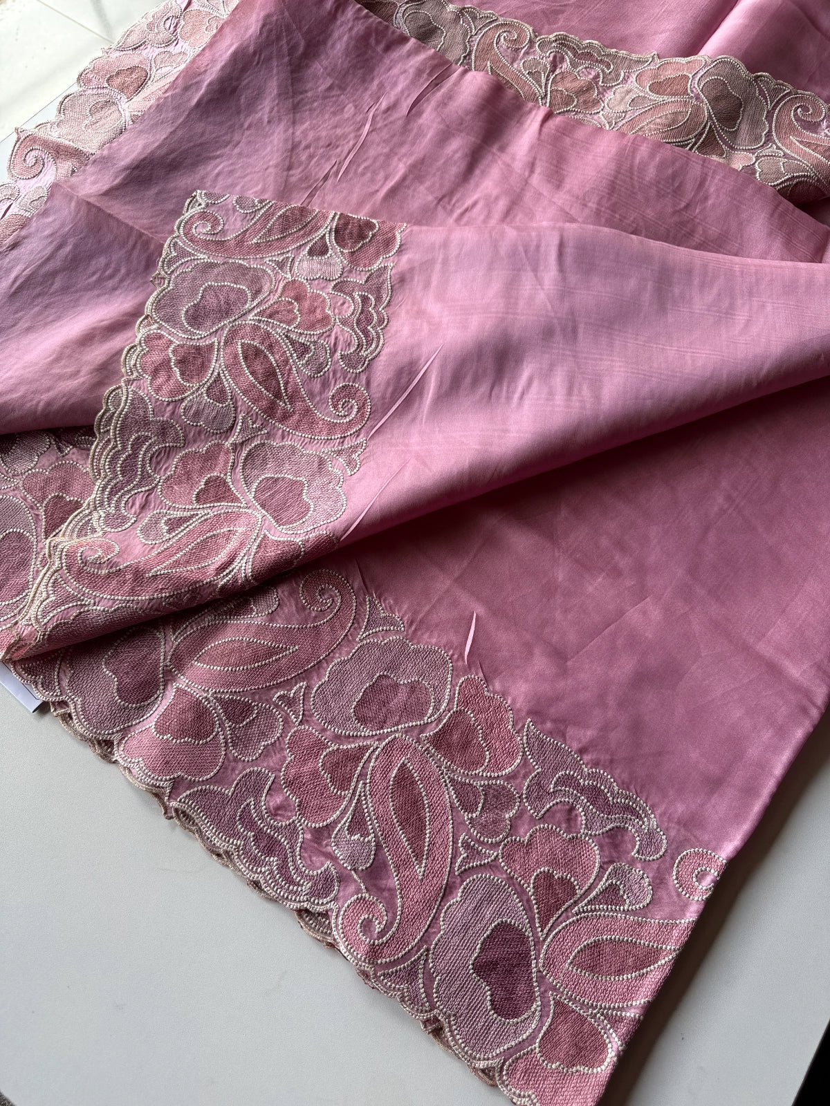 Dola Silk / 8016