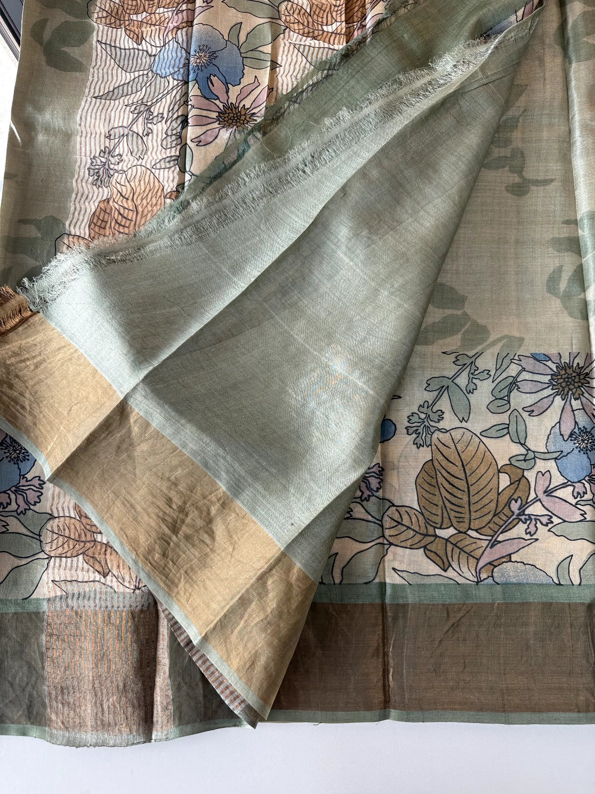 Pure Tussar silk / 29001
