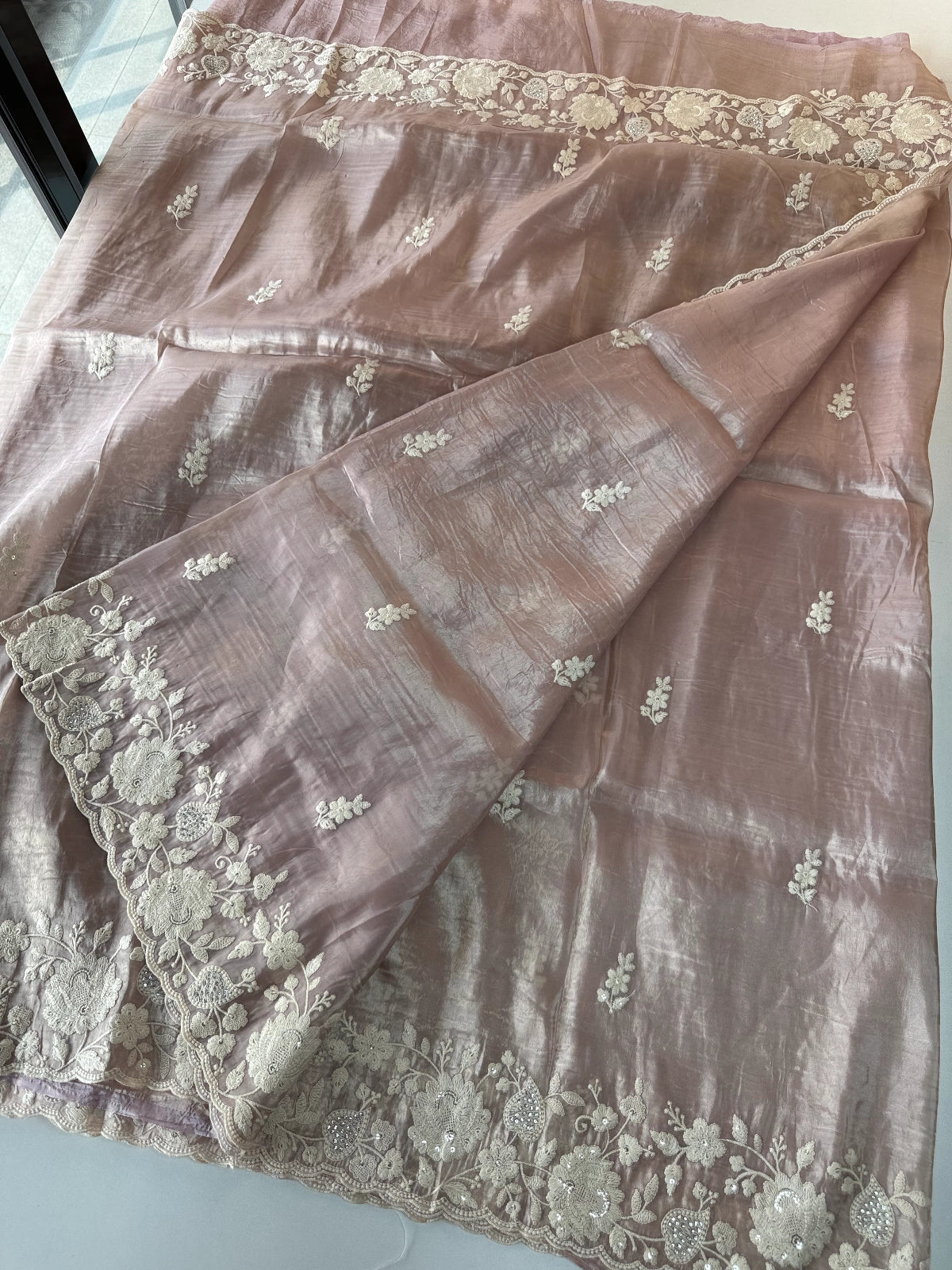 Crushed Organza Saree / MK01