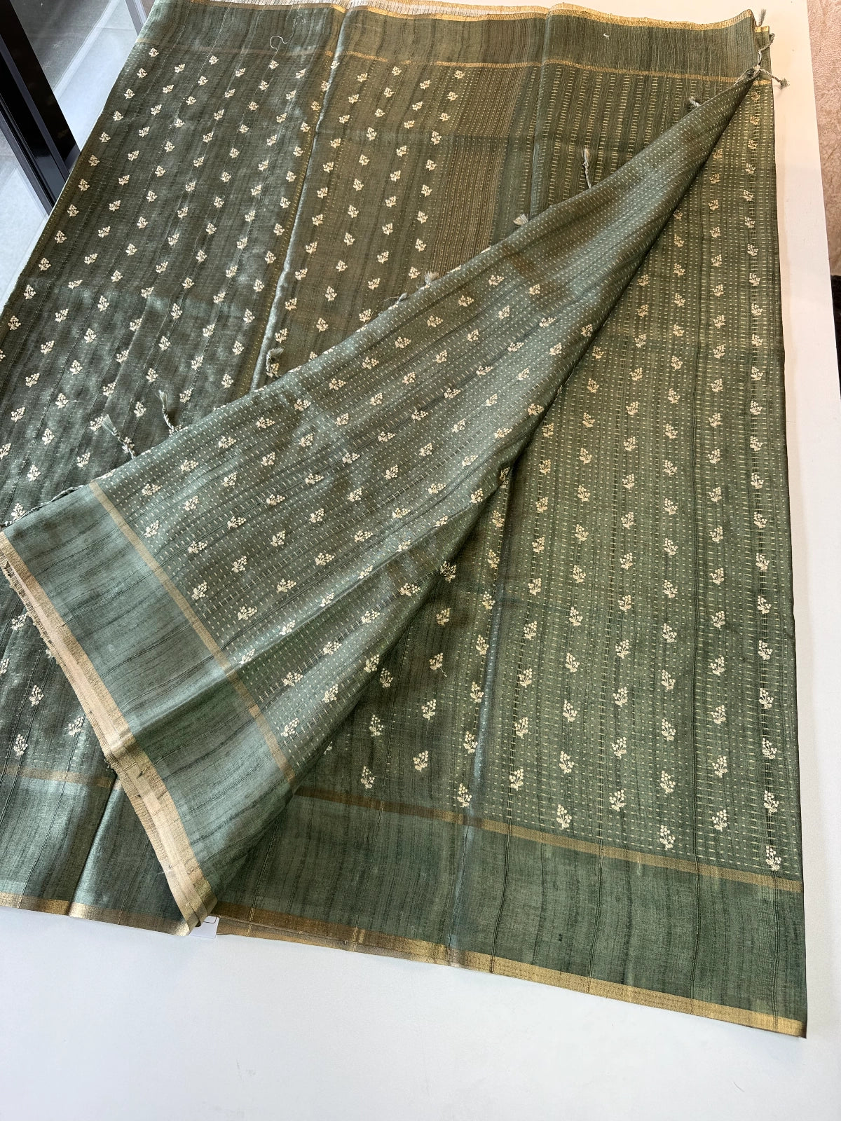 Soft Semi Tussar Silk Saree / MD364