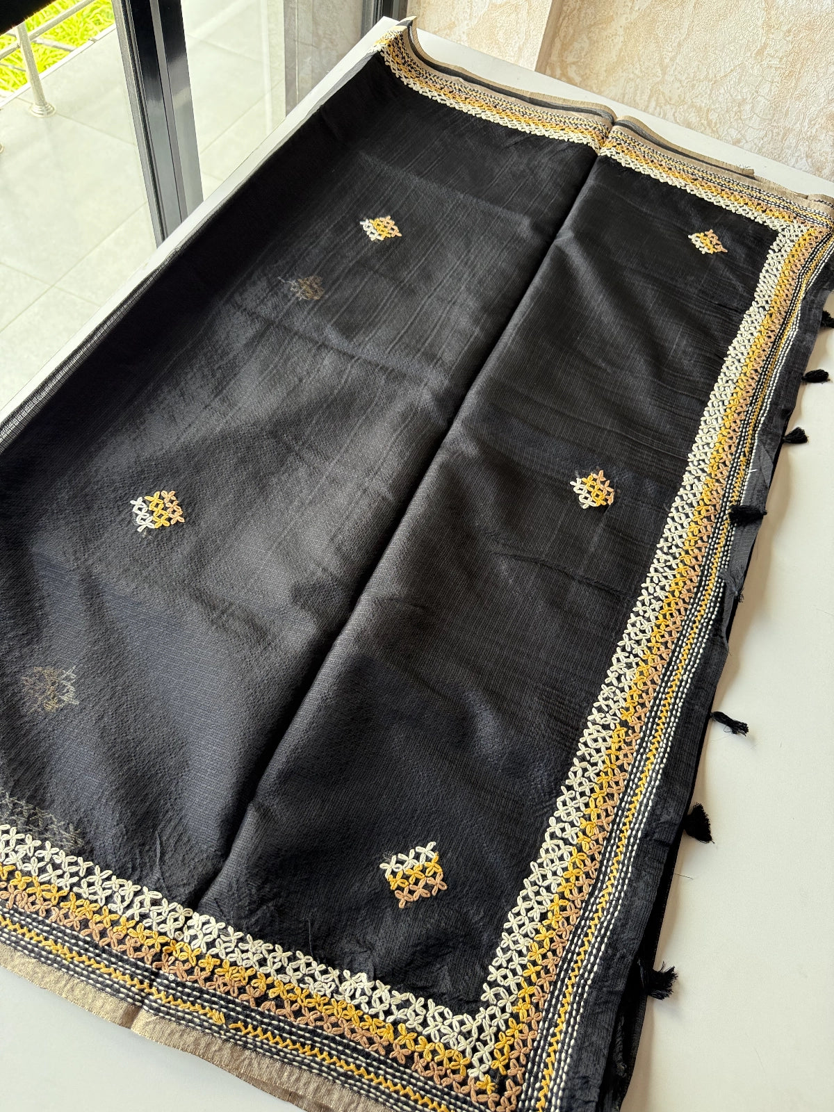 Silky Kotta / CR03