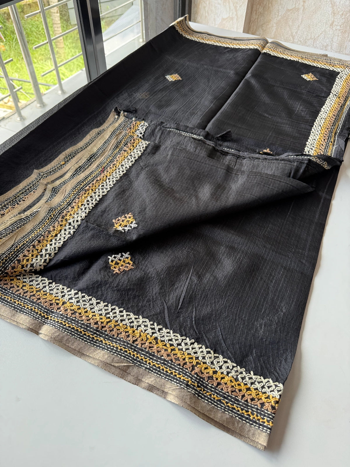Silky Kotta / CR03