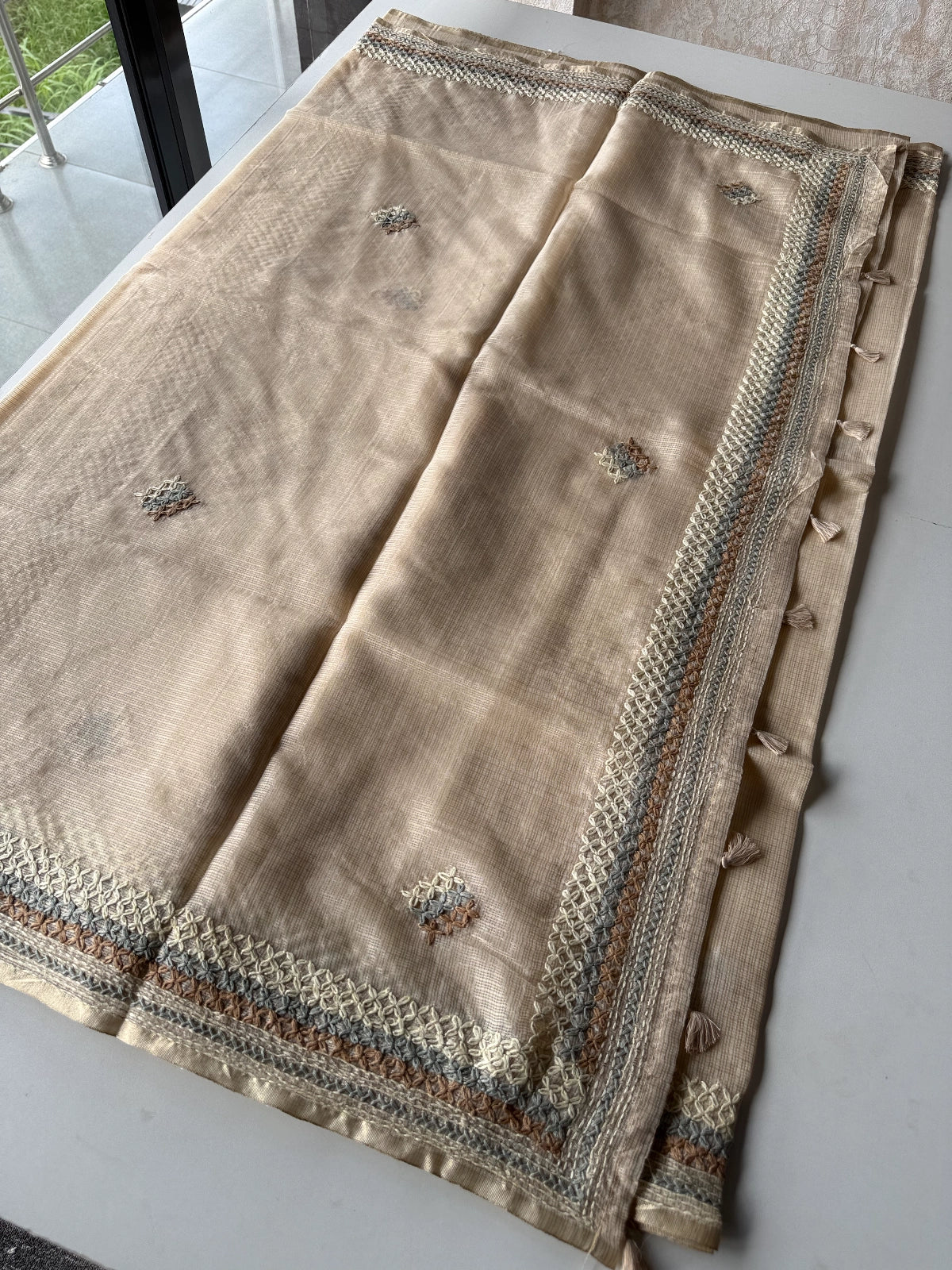 Silky Kotta / CR03