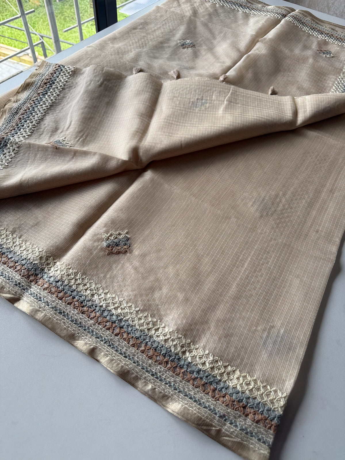 Silky Kotta / CR03