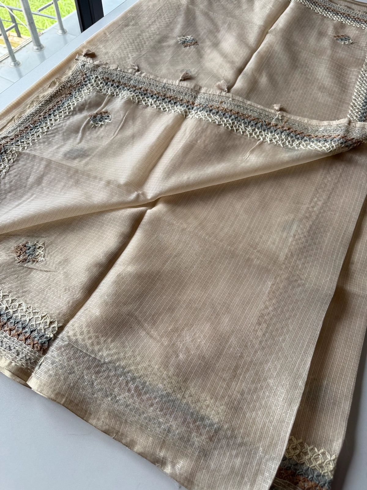 Silky Kotta / CR03
