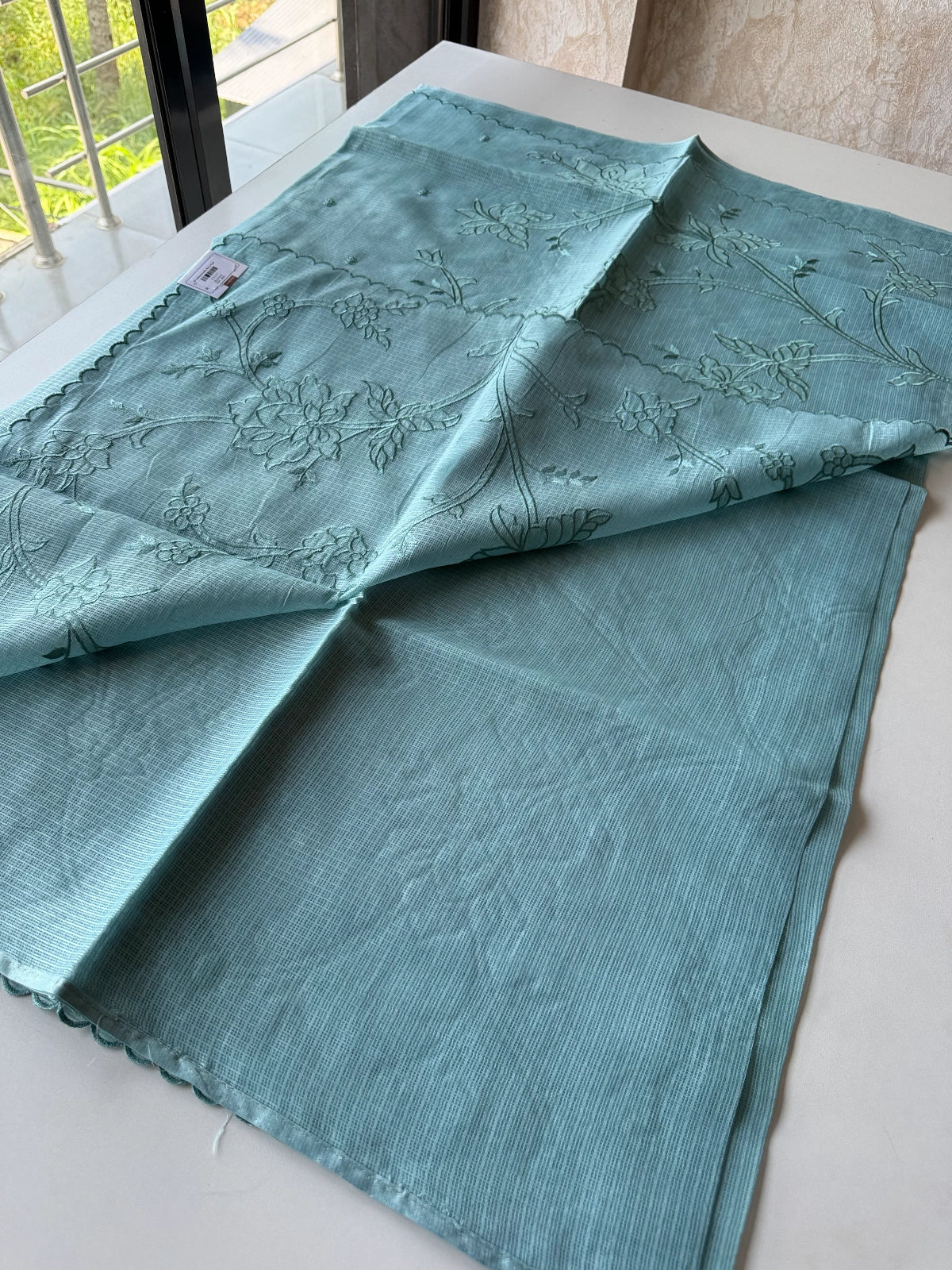Silky Kotta / D5037