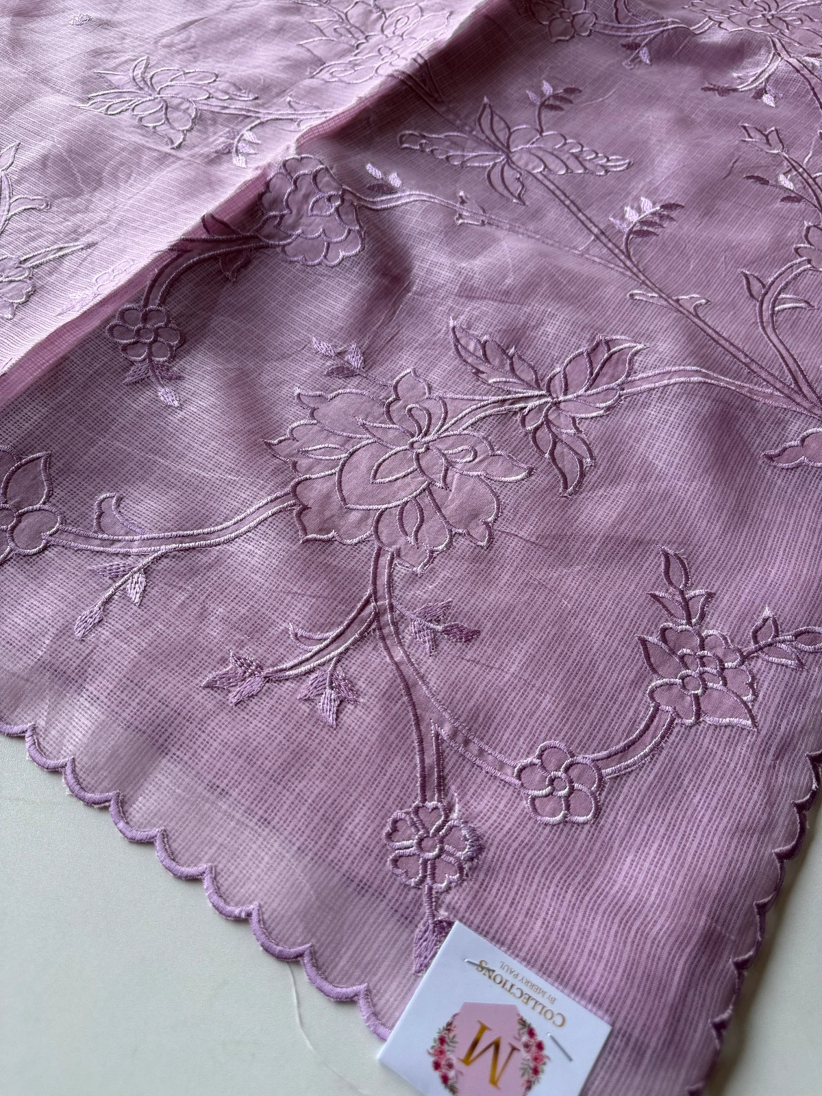 Silky Kotta / D5037