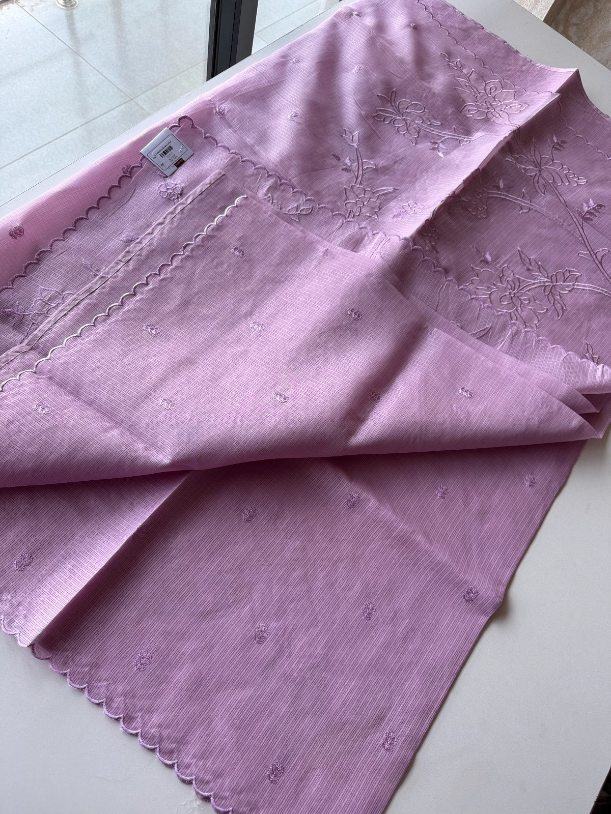 Silky Kotta / D5037