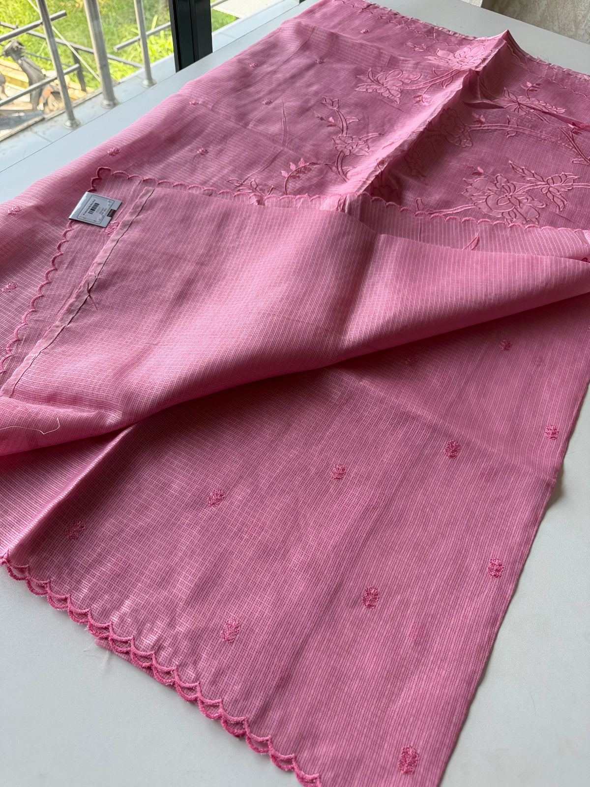 Silky Kotta / D5037