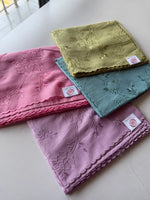 Silky Kotta / D5037