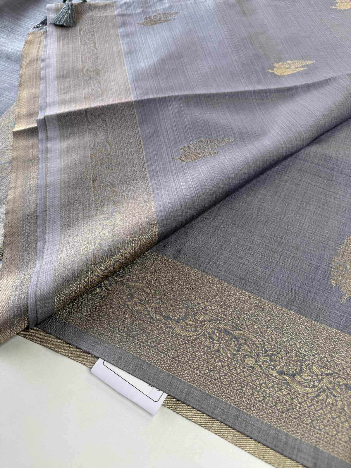 Semi silk Banarasi weaved saree/JFS55