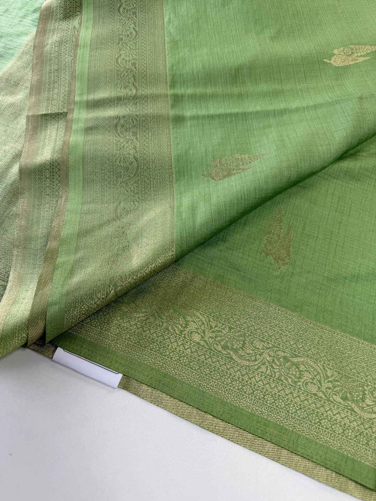 Semi silk Banarasi weaved saree/JFS55