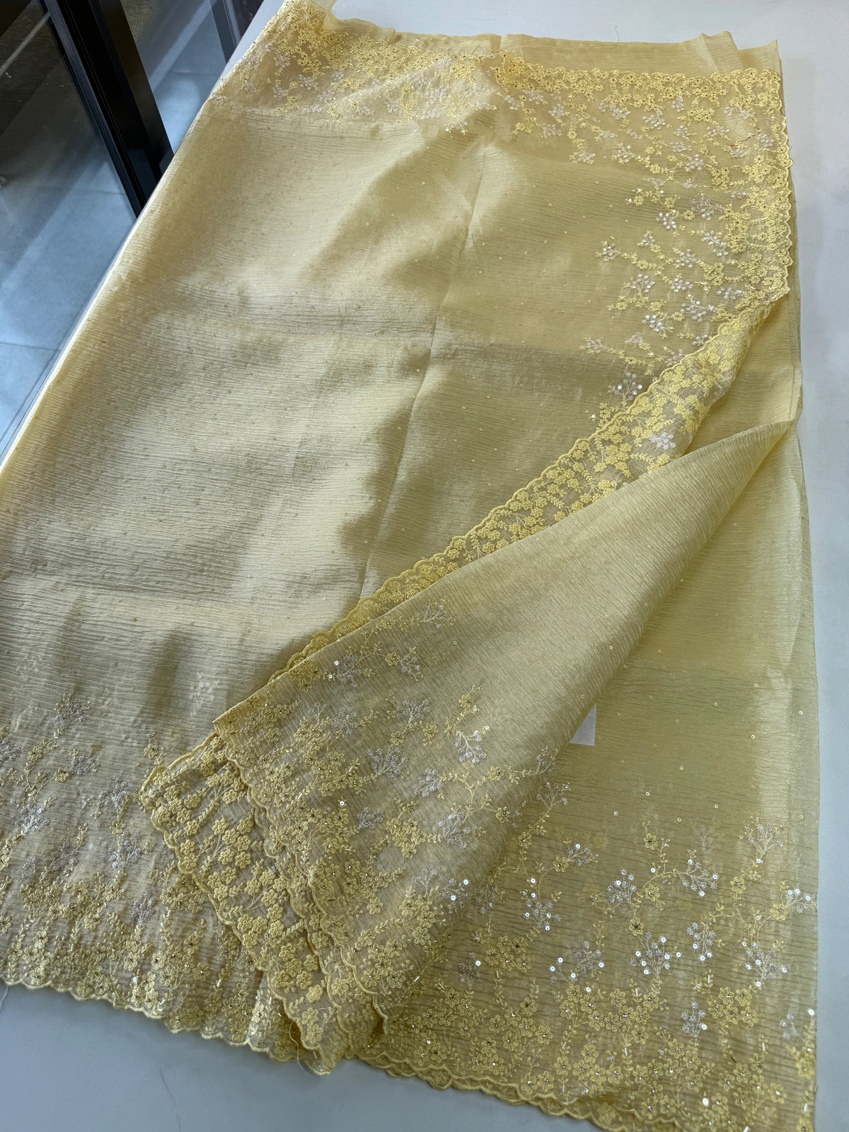 Crushed Crape Saree/ HW456