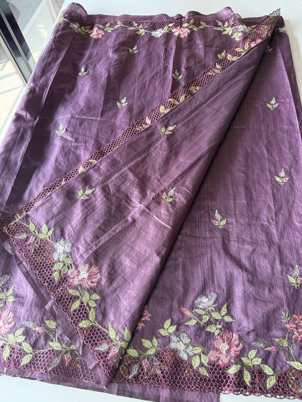 Semi Silk Saree / BL635