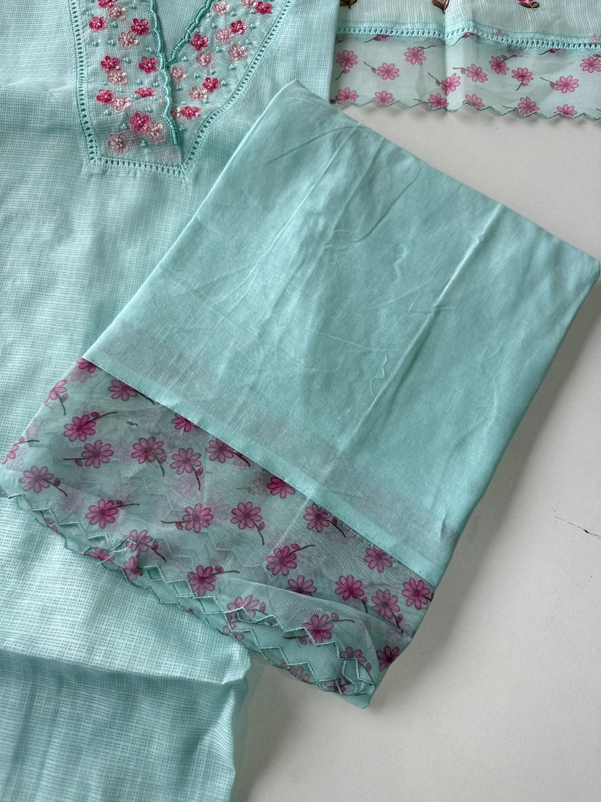 Silky kotta / U4877