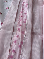 Silky kotta / U4877