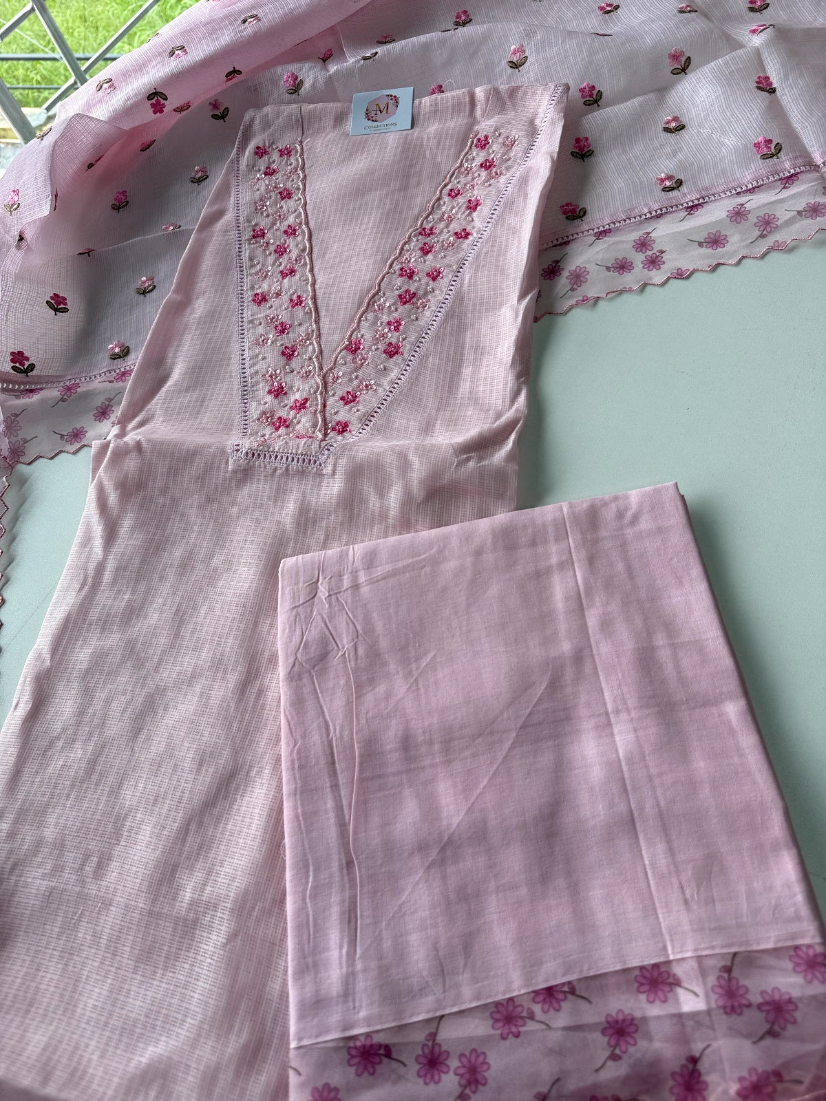 Silky kotta / U4877