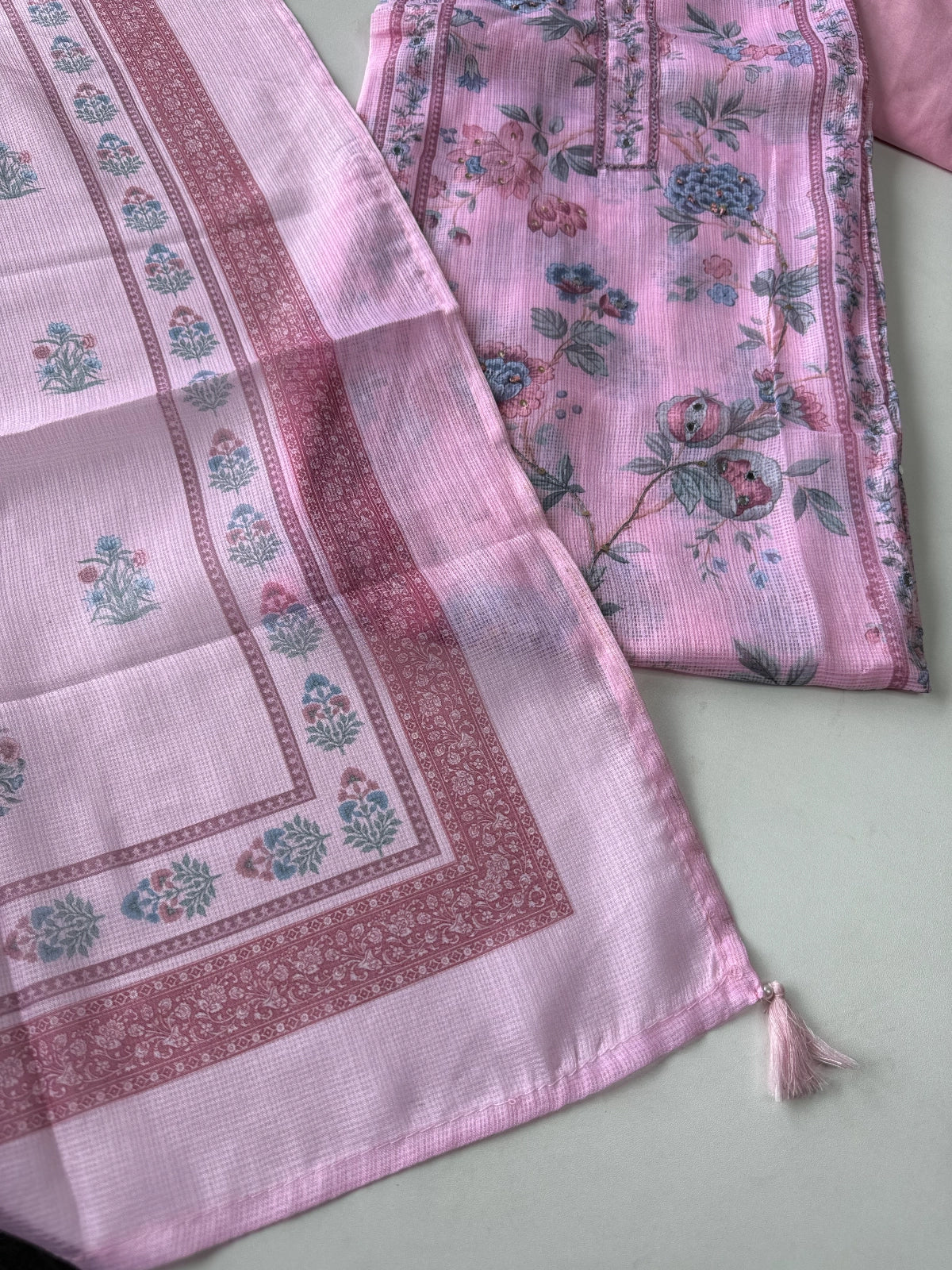 Silky kotta / U5142