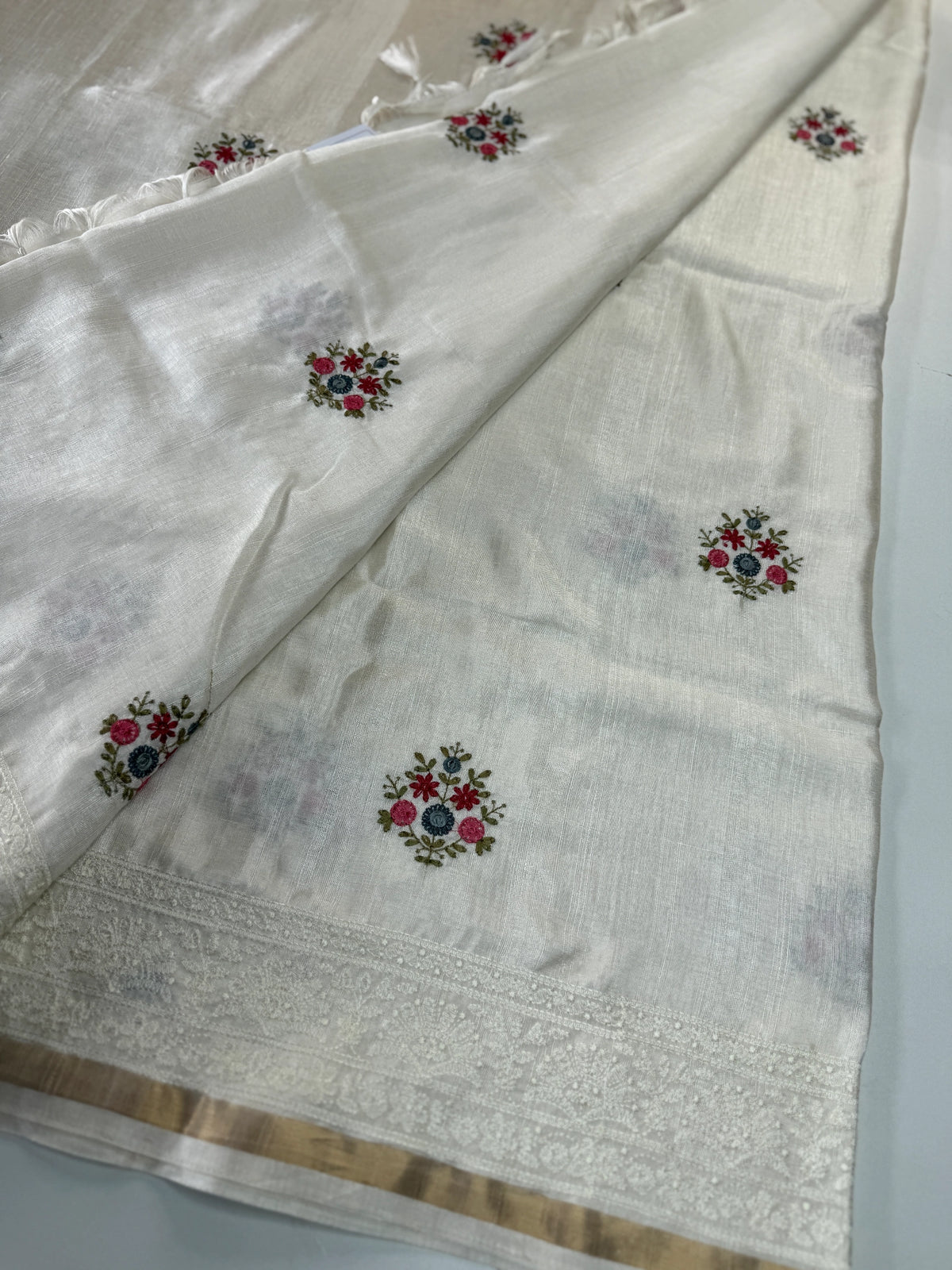 Tissue linen Saree/ 610A