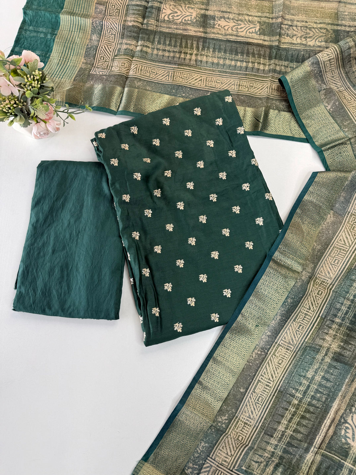 Unstitched salwar set in soft semi silk /U4664