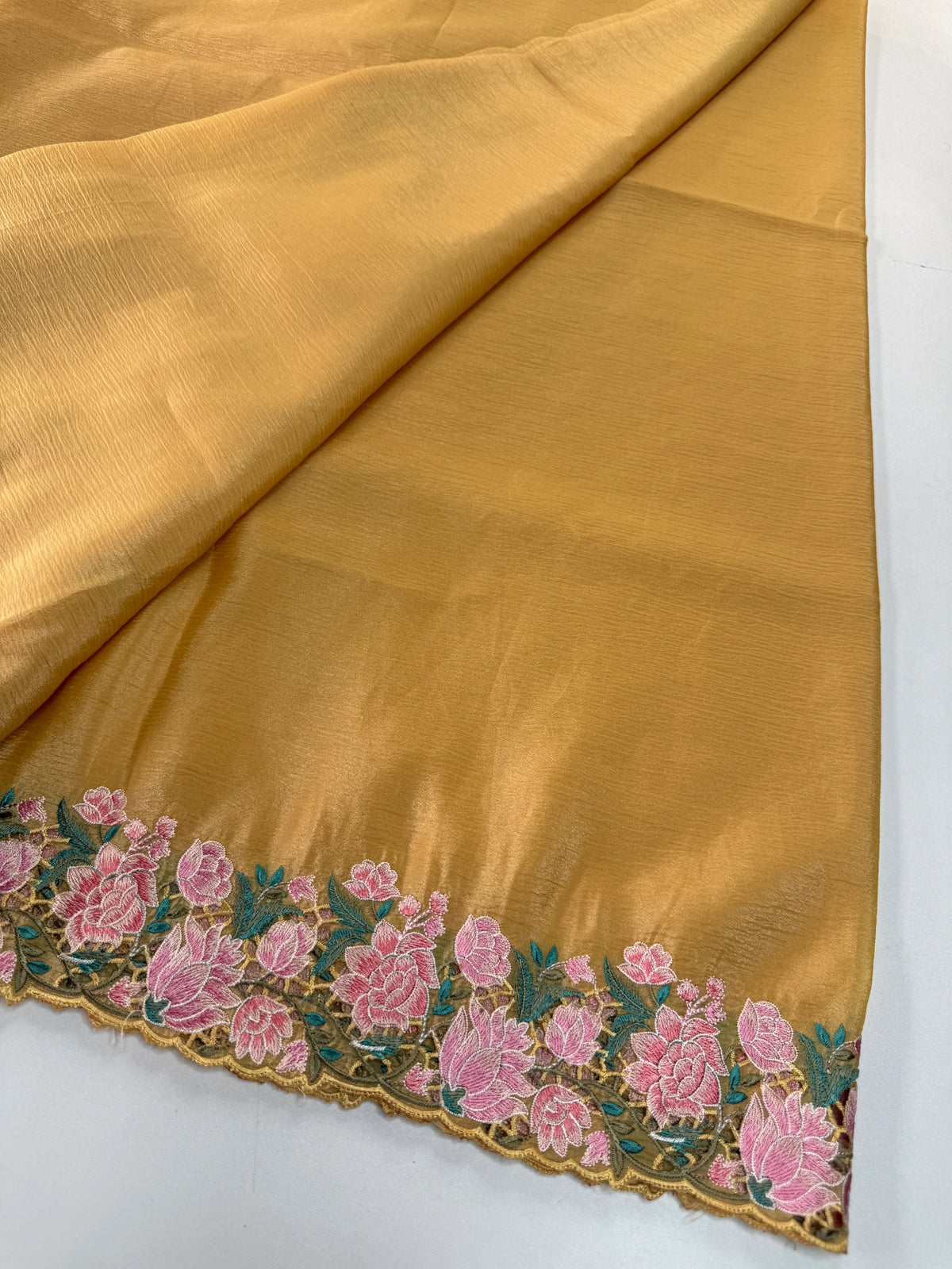 Crushed crape saree / SA7960