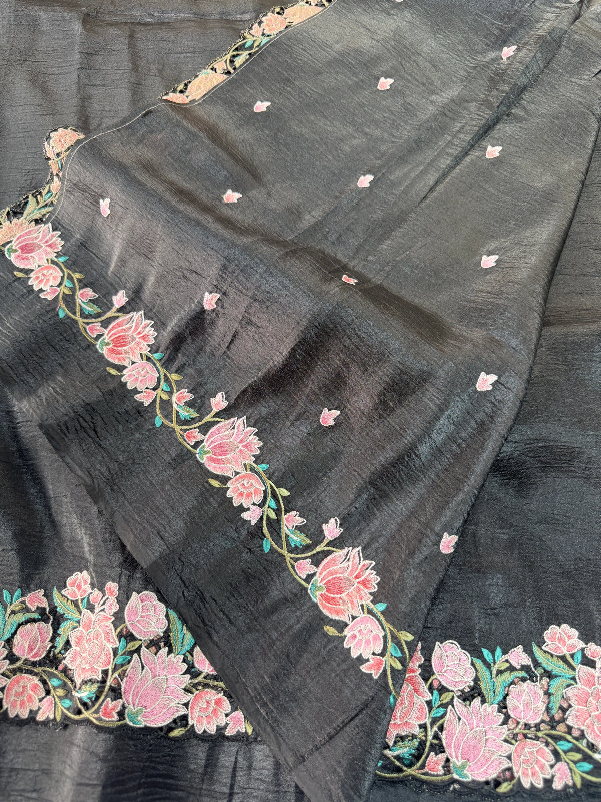 Crushed crape saree / SA7960