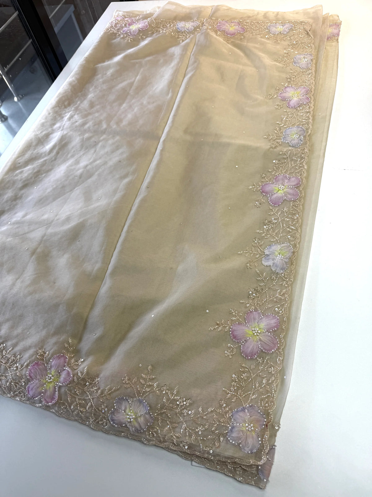 HW606