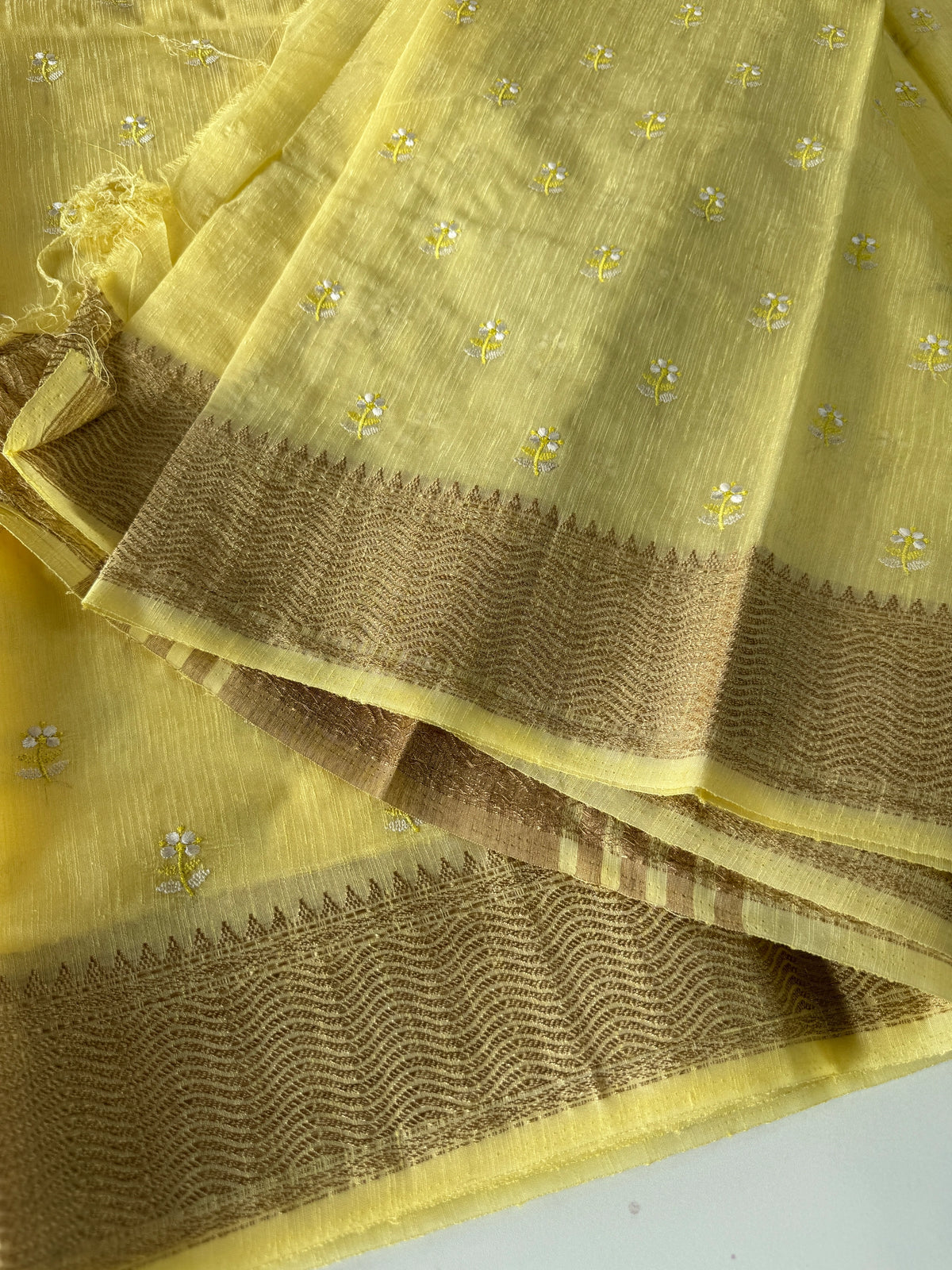 Slub Silk Saree / LEM54