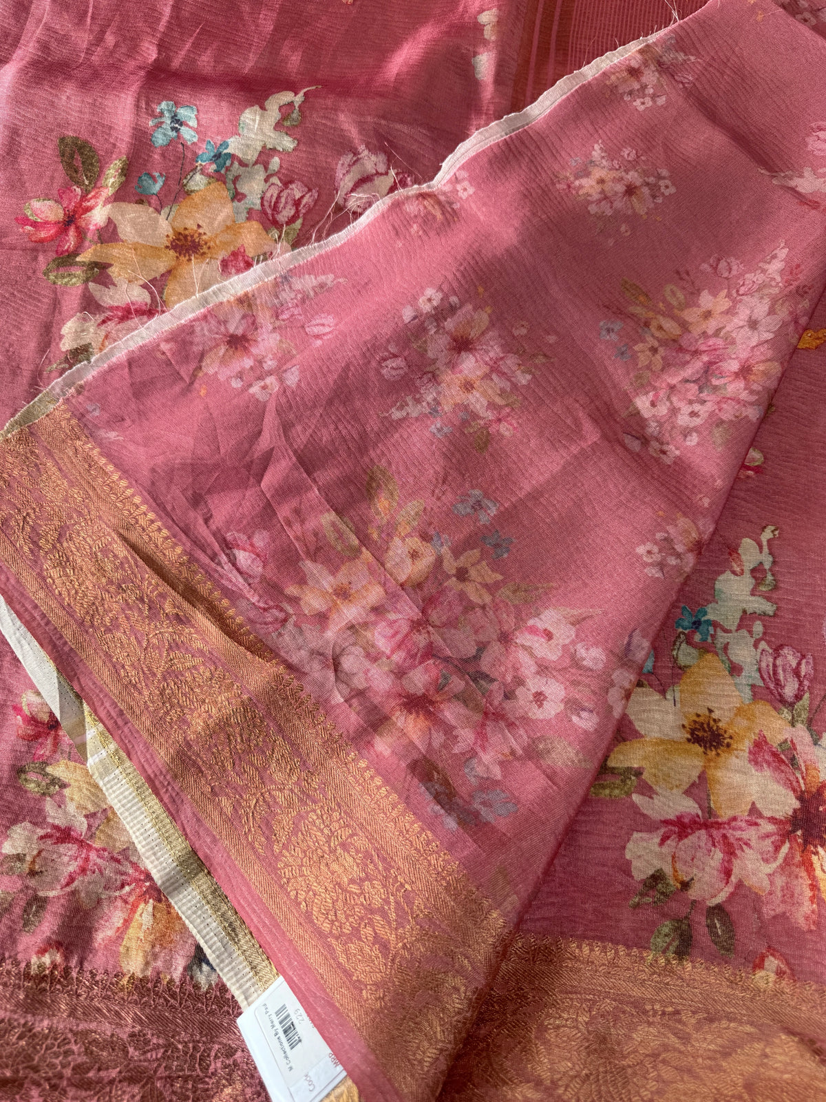 Flowy tissue saree / 229