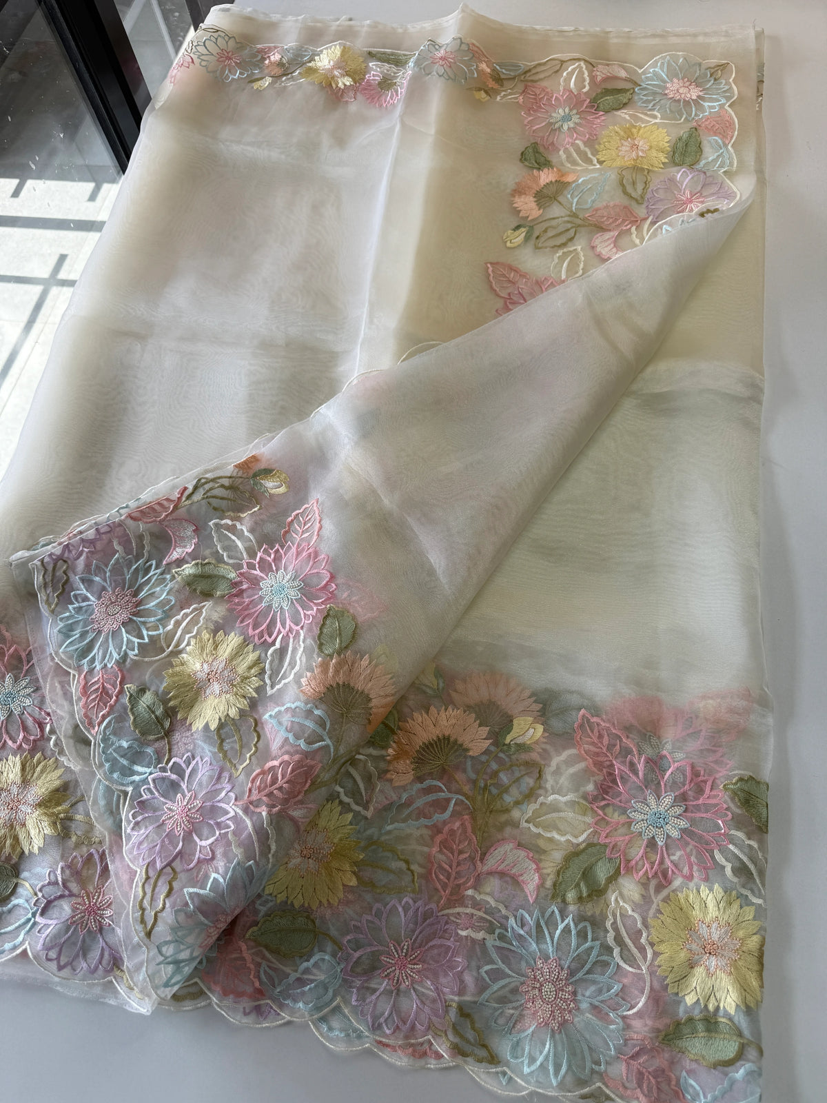 Glass organza Saree/ 155G